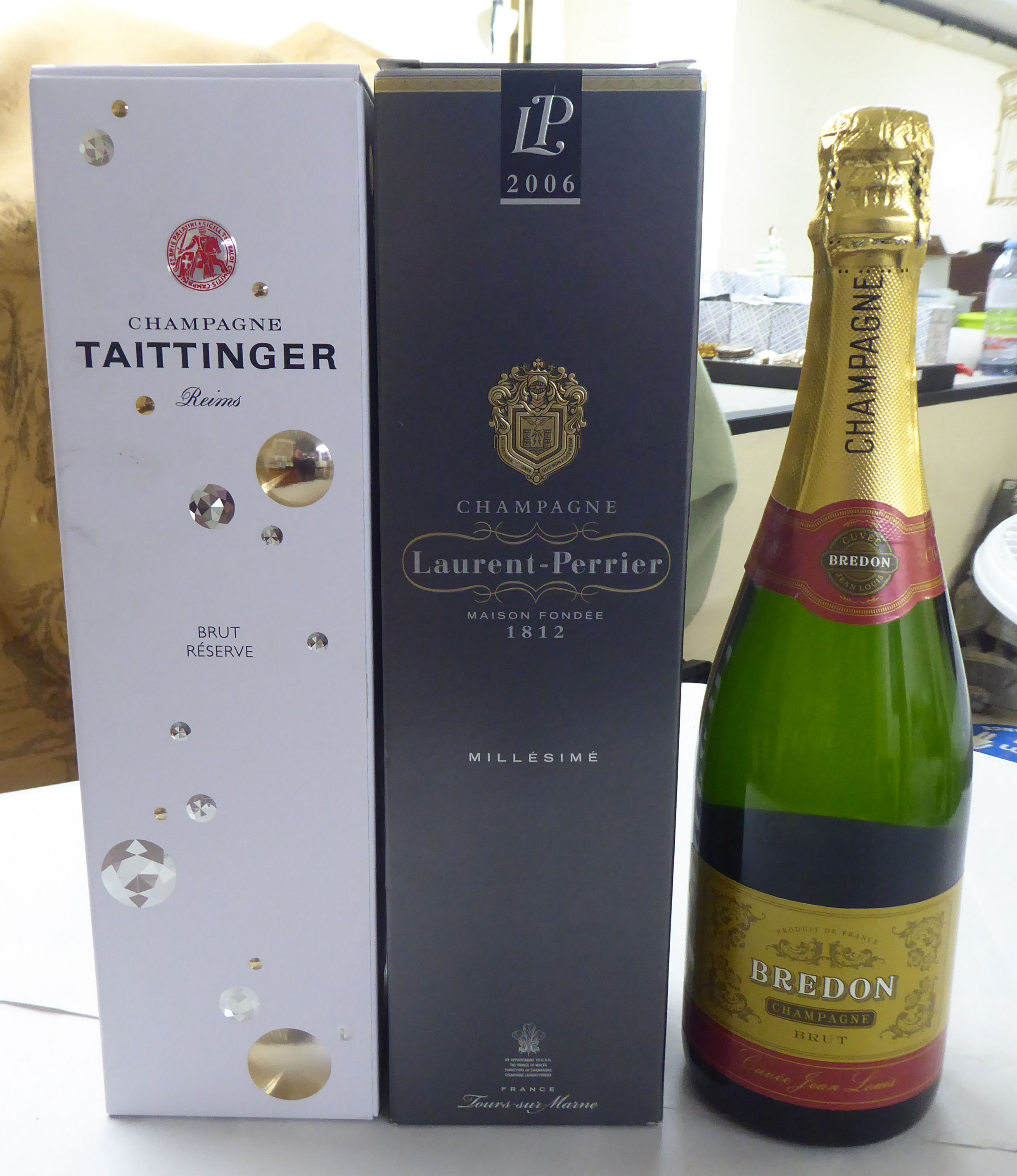 Wines: to include a bottle of Tattinger; a bottle of 2006 Laurent-Perrier; and a selection of rose - Image 2 of 7