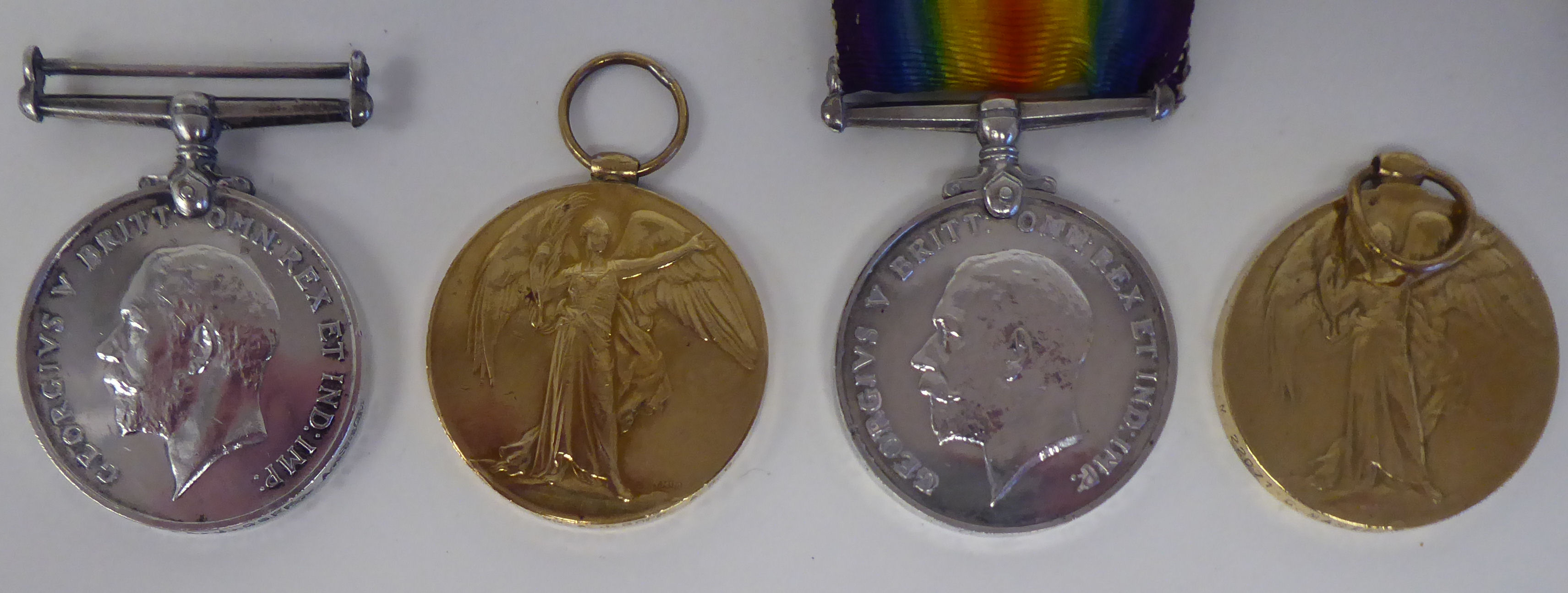 Silver collectables: to include two teaspoons; a flute moulded vesta case; and four Great War - Image 5 of 10