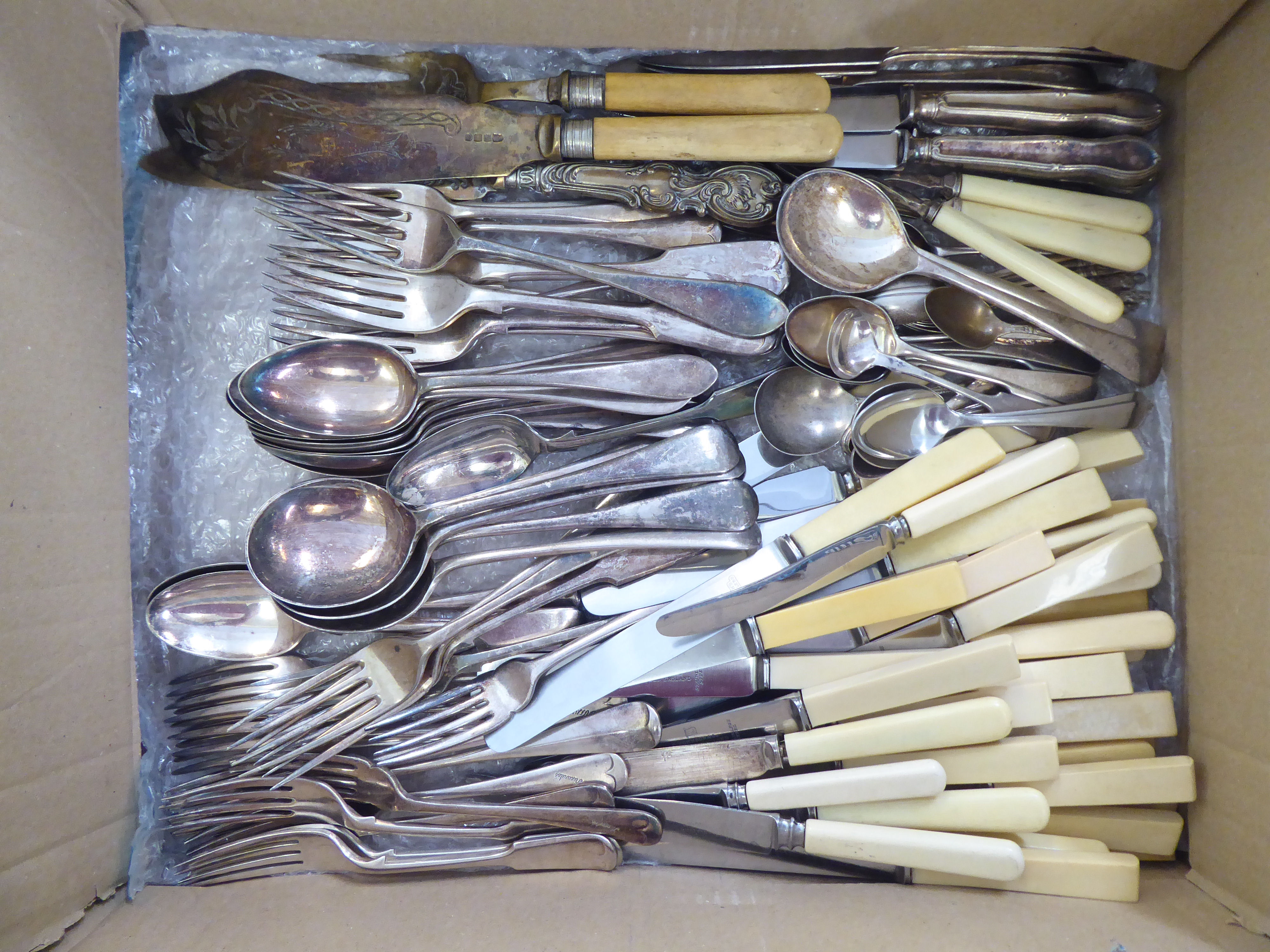 Variously patterned, mainly EPNS cutlery and flatware