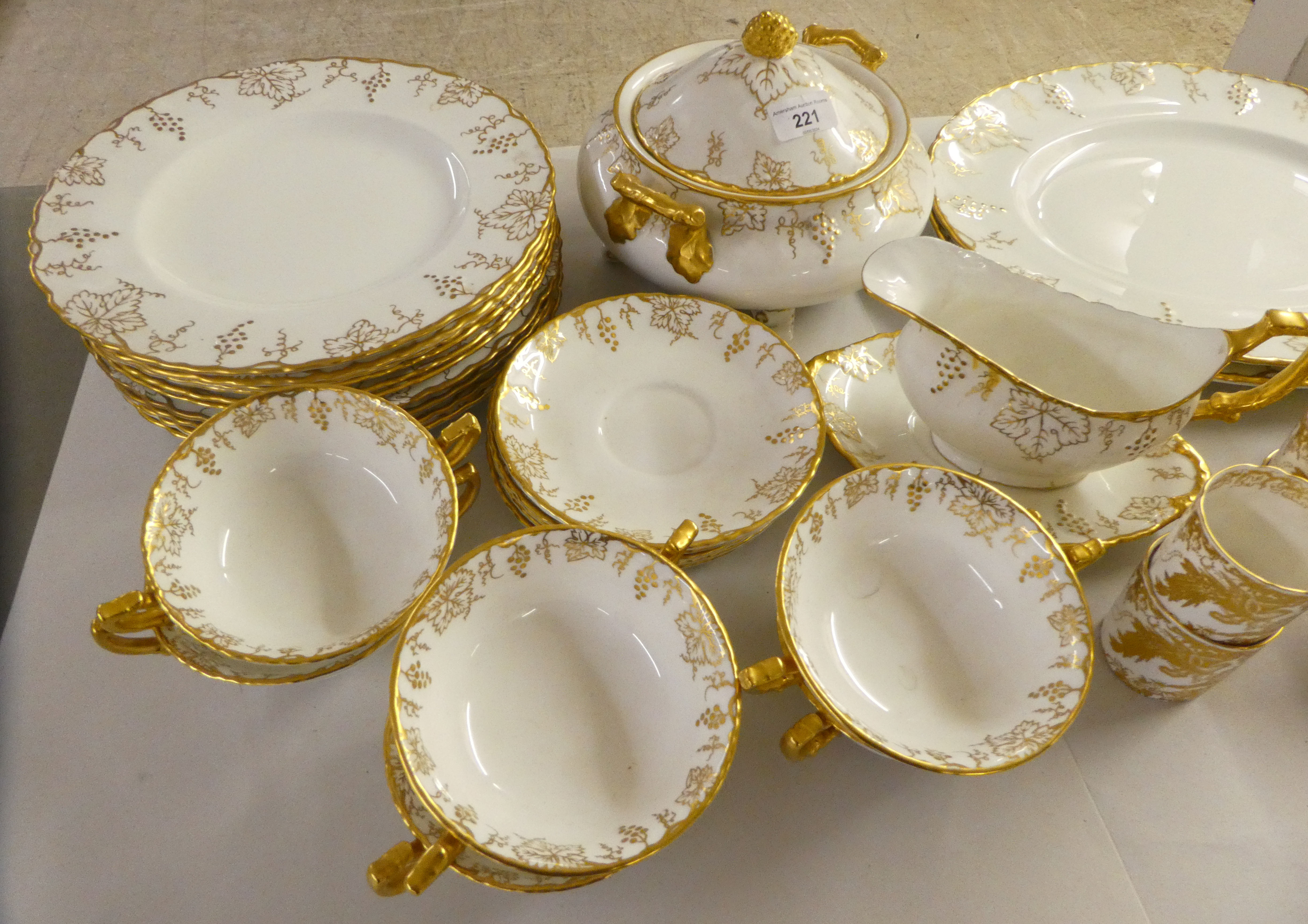 Two similar patterns of Royal Crown Derby china tea/dinnerware, highlighted with gilding - Image 4 of 4