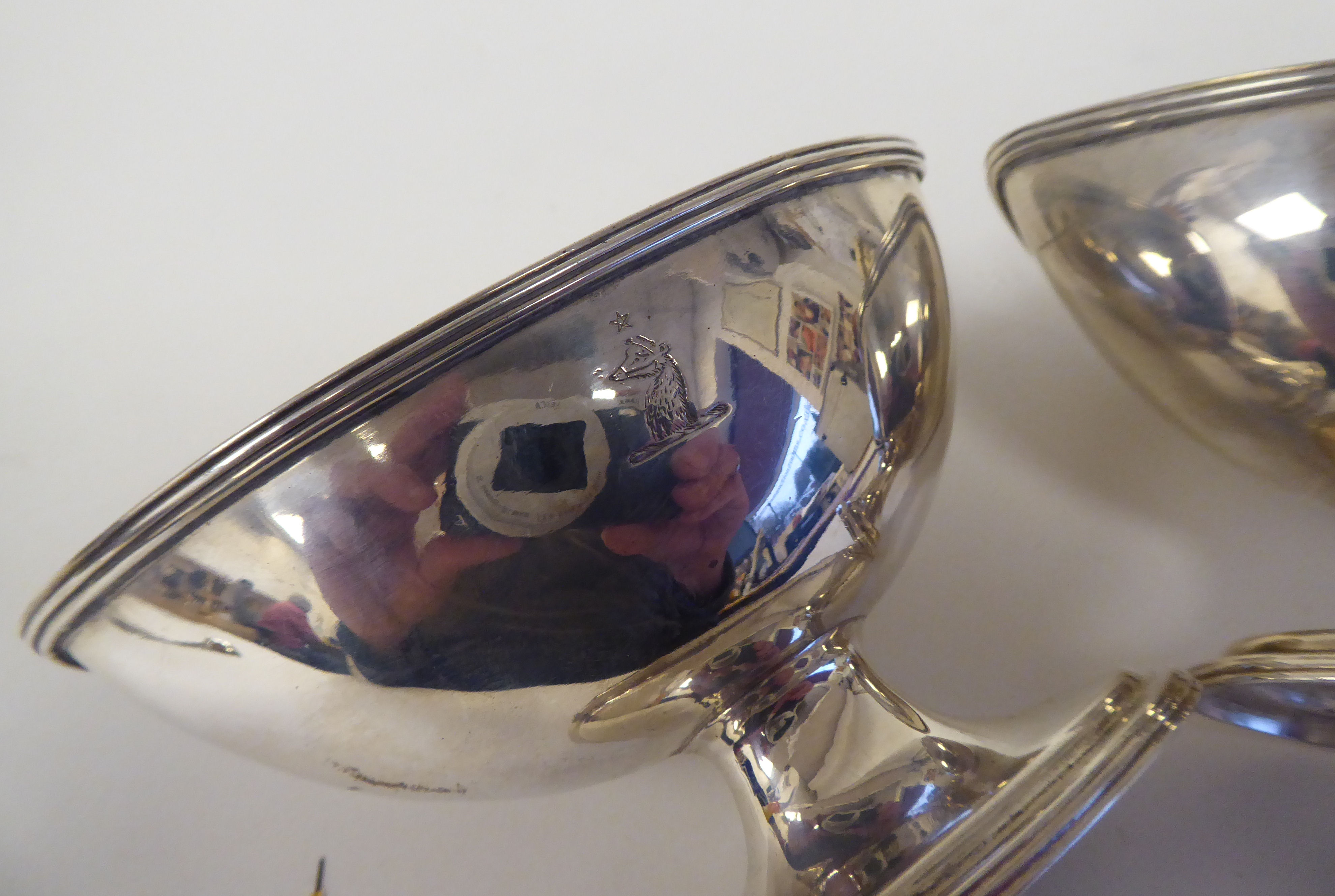 A pair of George IV silver and parcel gilt, oval salt cellars with applied wire rims; and a pair - Image 4 of 6