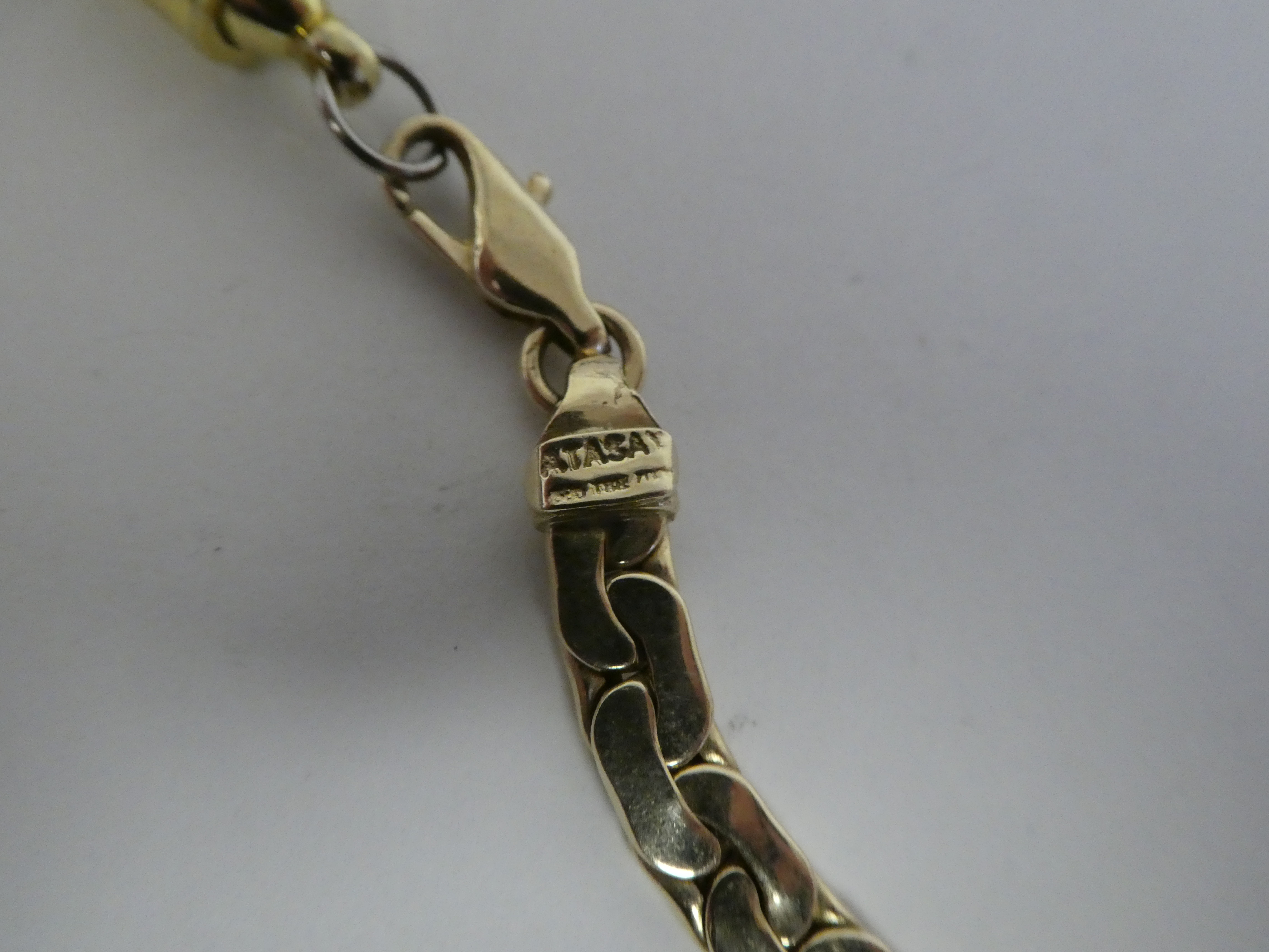 A 14ct gold flexible, fancy link neckchain, on a double dog clip clasp - Image 3 of 4