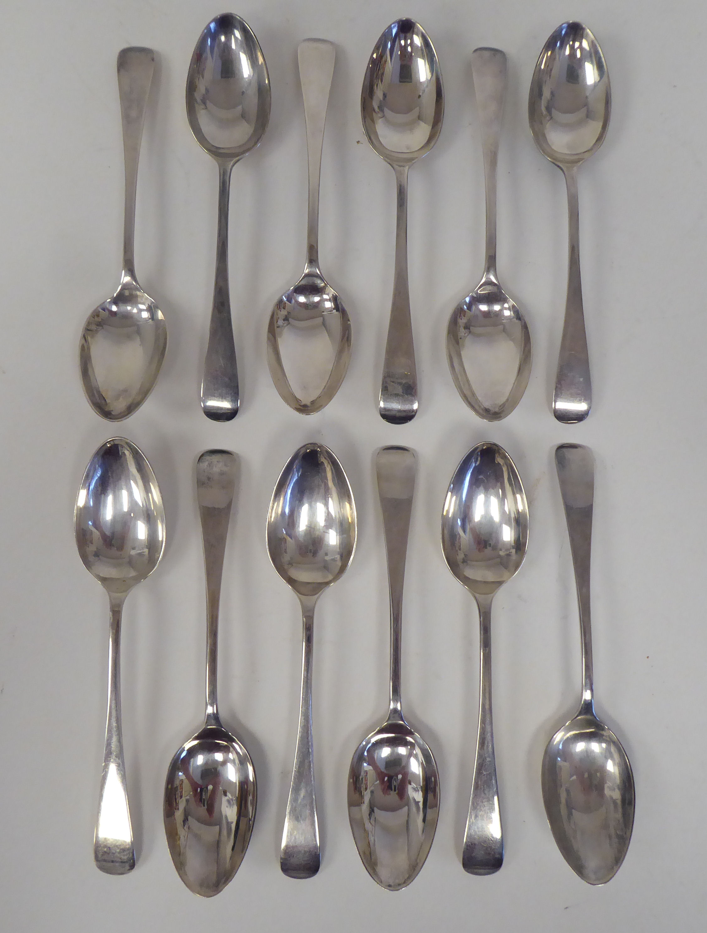 A set of twelve Edwardian silver Old English pattern teaspoons  John Round  Sheffield 1904  (