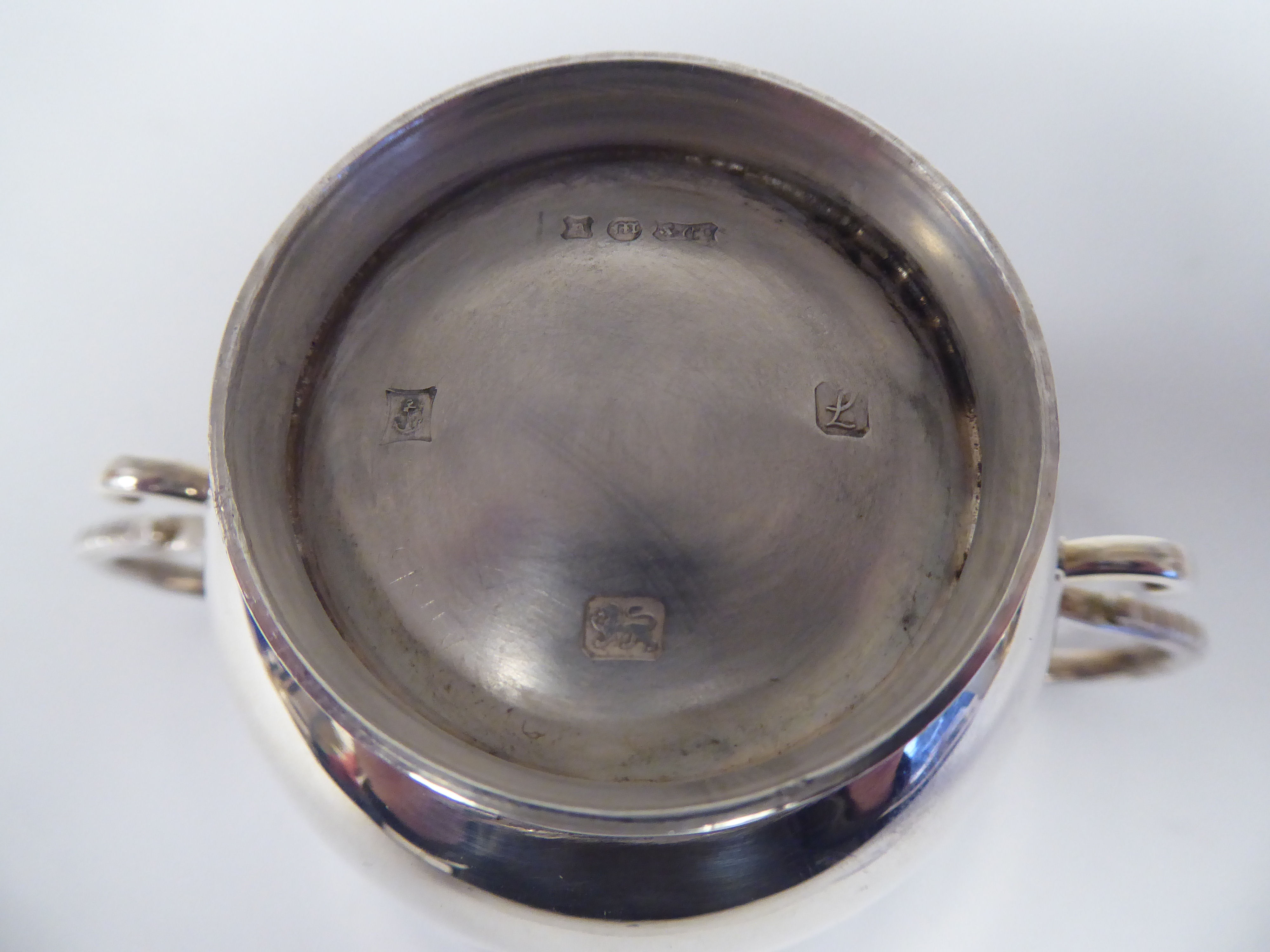 A silver twin handled, footed cup of bell design  Birmingham 1987  (approx. weight 4.5ozs) - Image 4 of 4