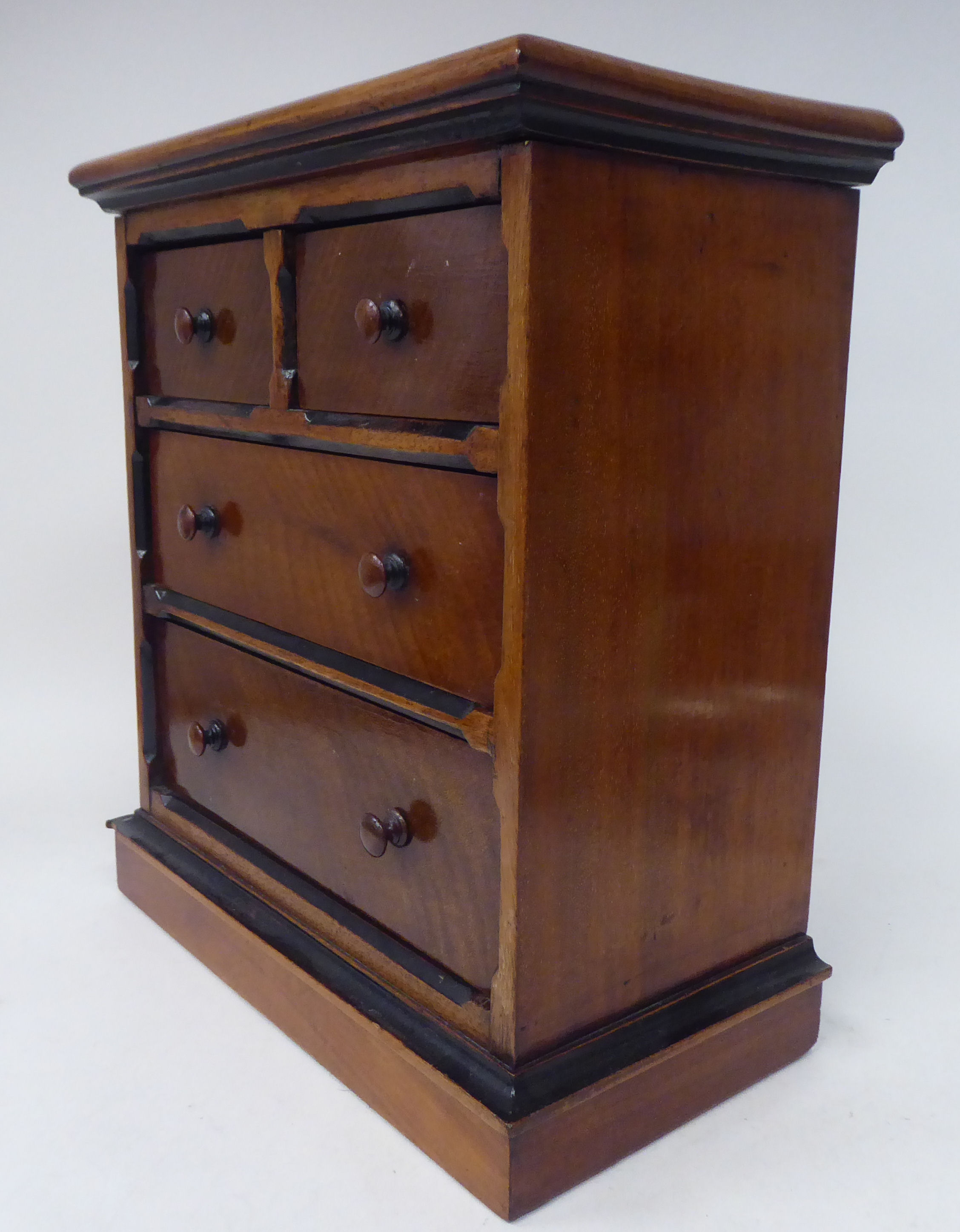 A late Victorian mahogany table top collector's chest, featuring an arrangement of five drawers with - Image 2 of 4