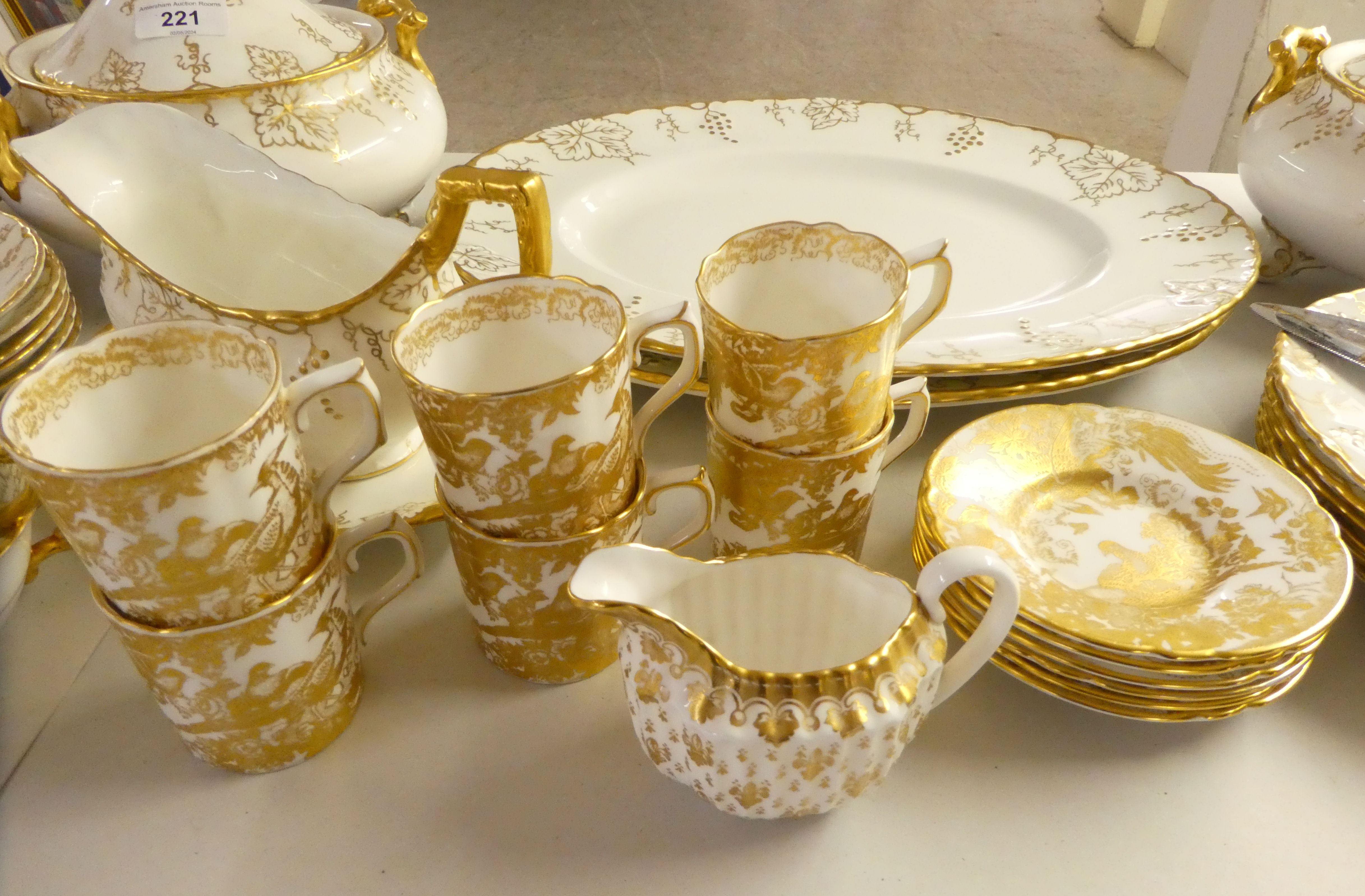 Two similar patterns of Royal Crown Derby china tea/dinnerware, highlighted with gilding - Image 3 of 4