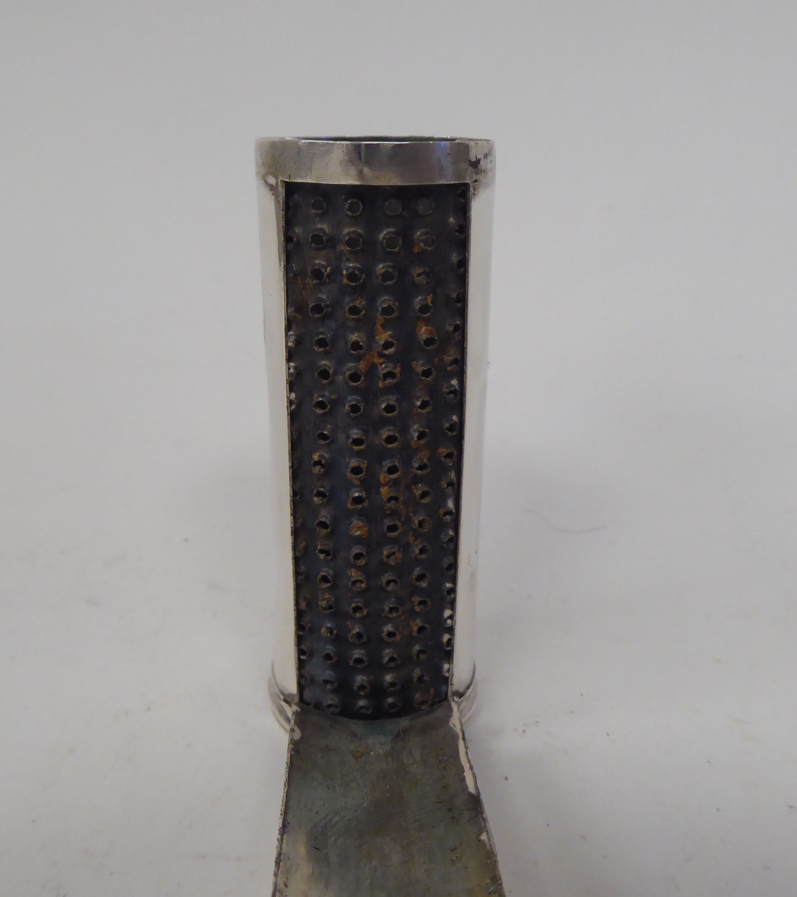 A George III silver articulated nutmeg grater of cylindrical form  Hester Bateman  London 1787 - Image 6 of 8