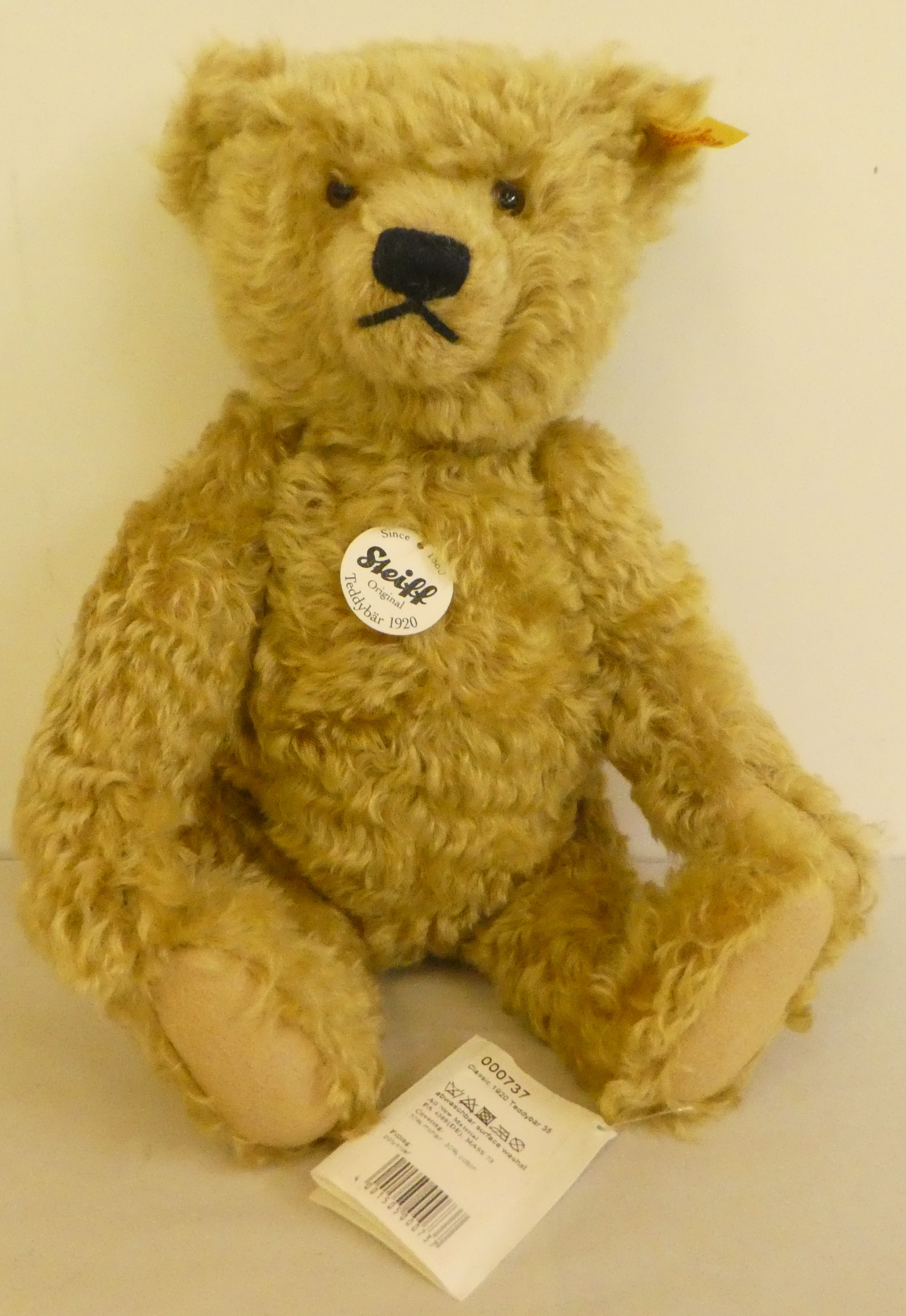 Steiff Teddy bears: to include a replica of a 1920s bear  13"h - Image 4 of 8