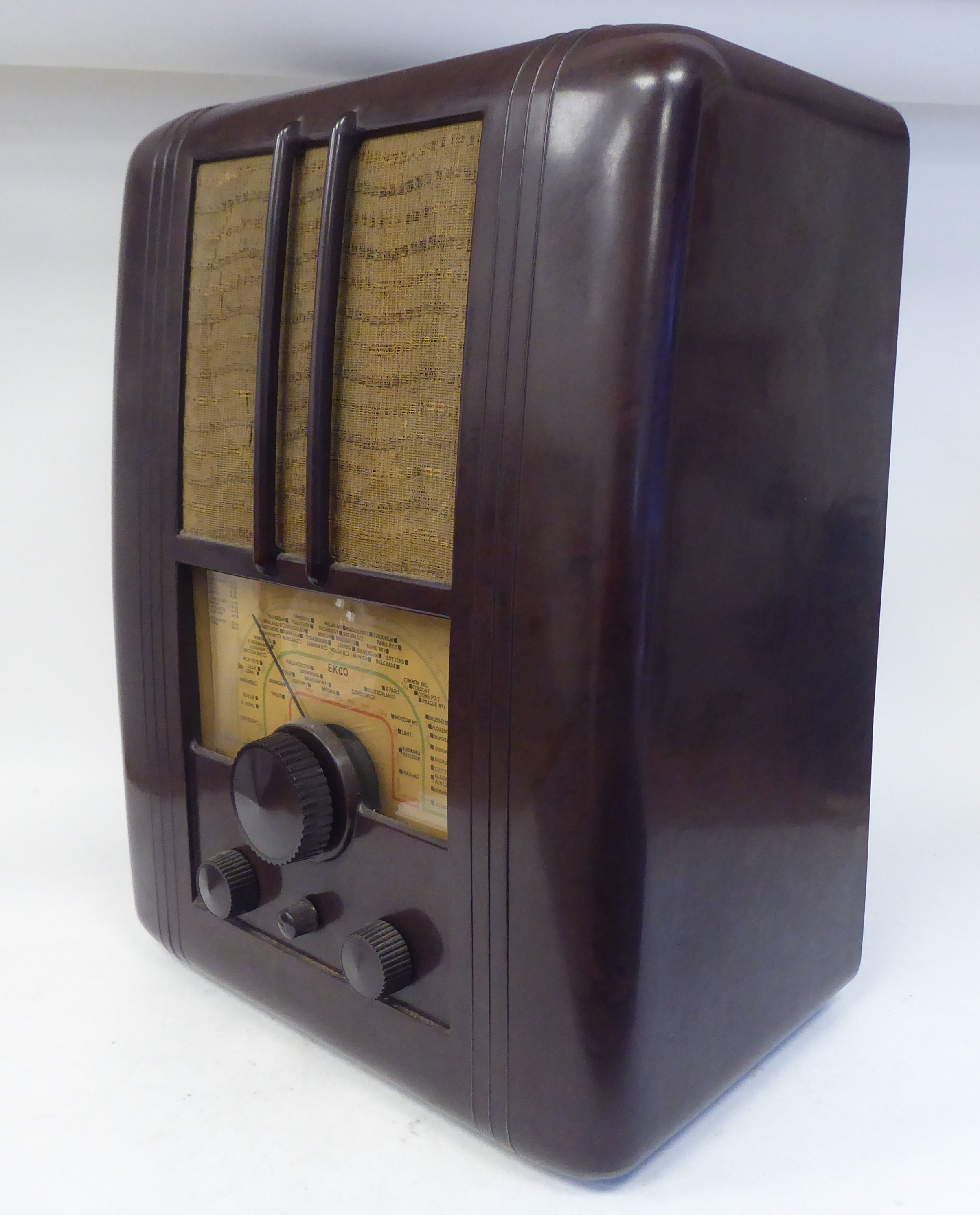 A vintage Ekco Type UAW70 All Electric, bakelite cased radio receiver with a printed dial  20"h - Image 2 of 5