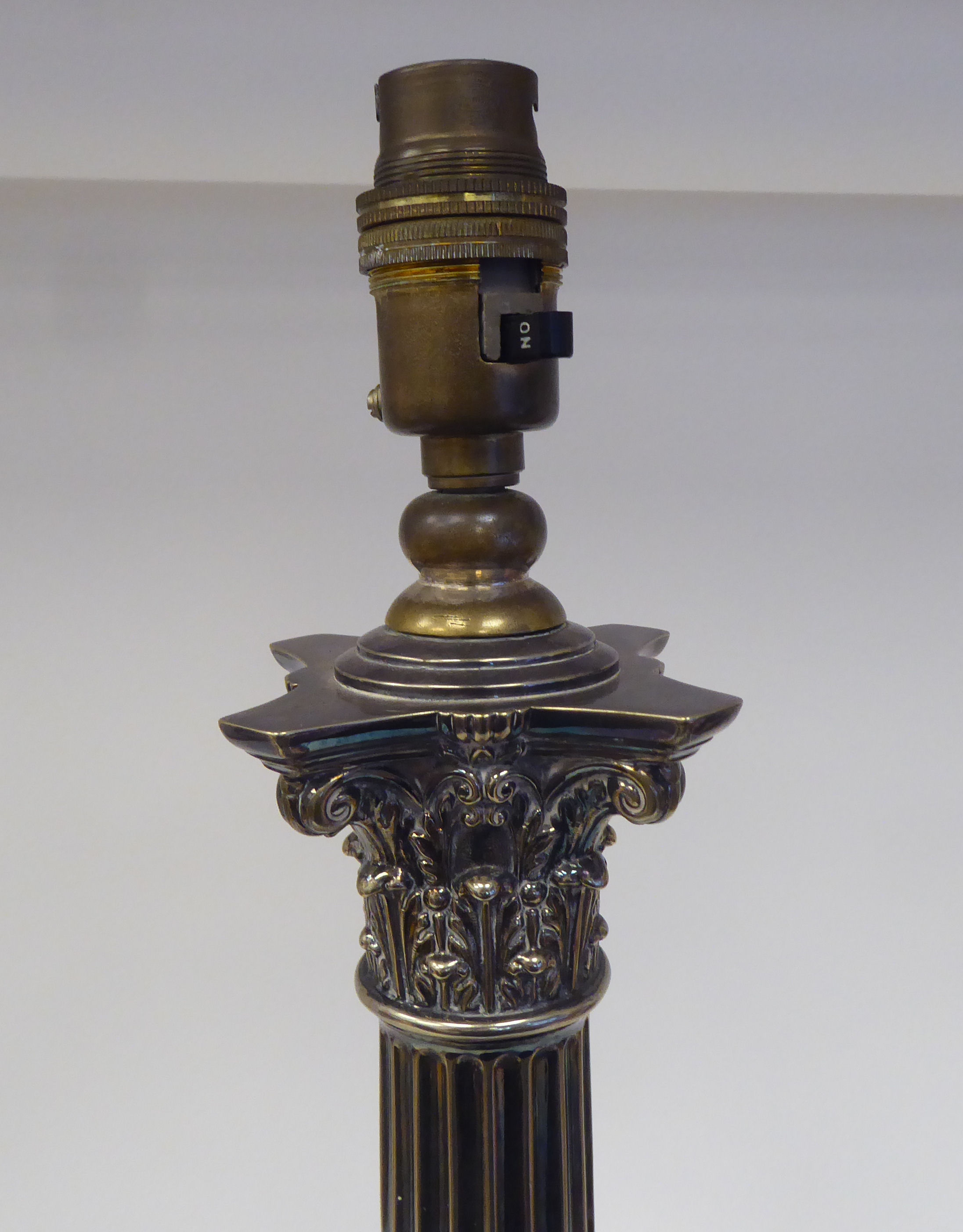 An early 20thC neo classically styled silver plated table lamp, comprising a Corinthian capital, - Image 2 of 5