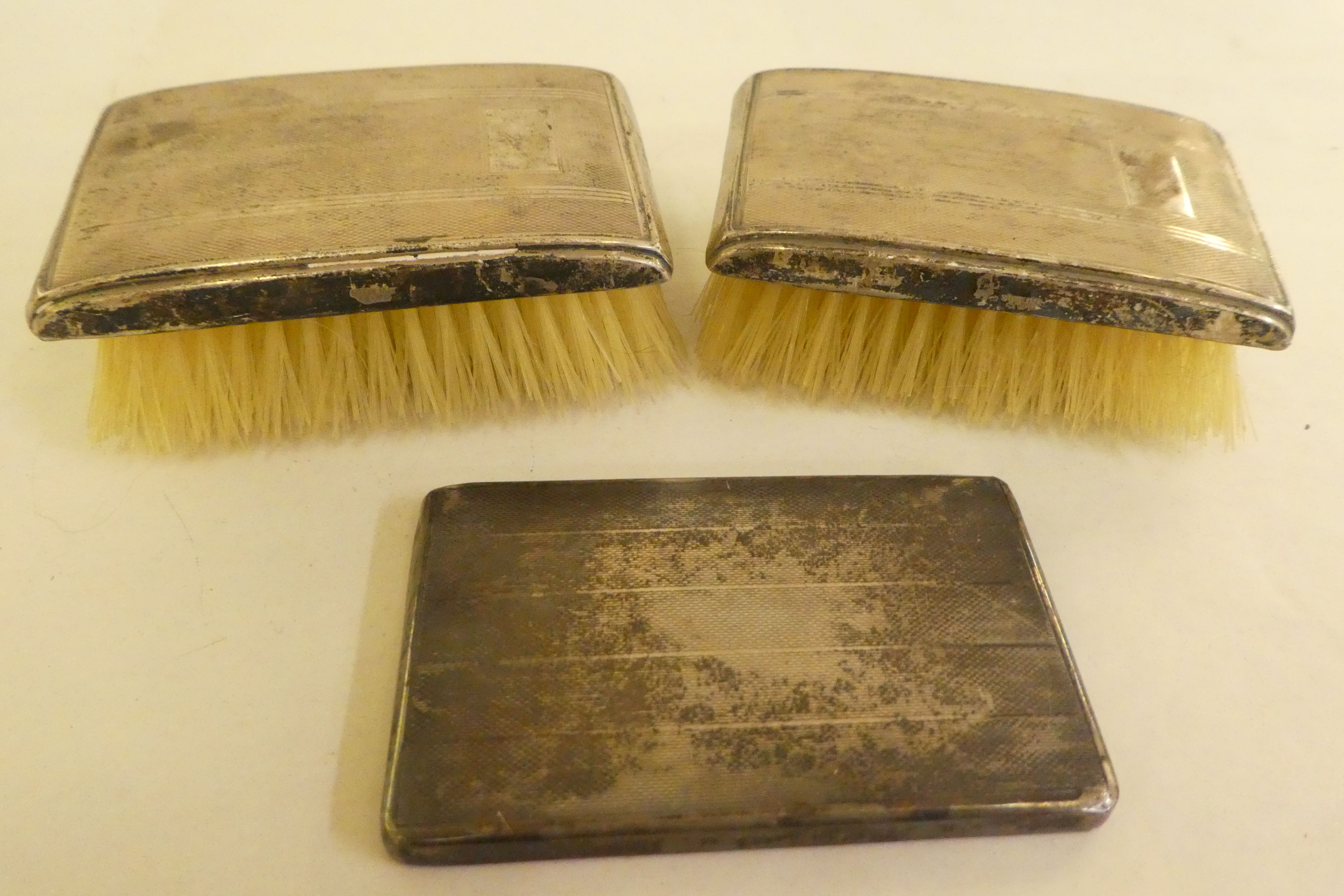Silver collectables: to include an Art Nouveau silver crumb brush  London 1900 - Image 12 of 17