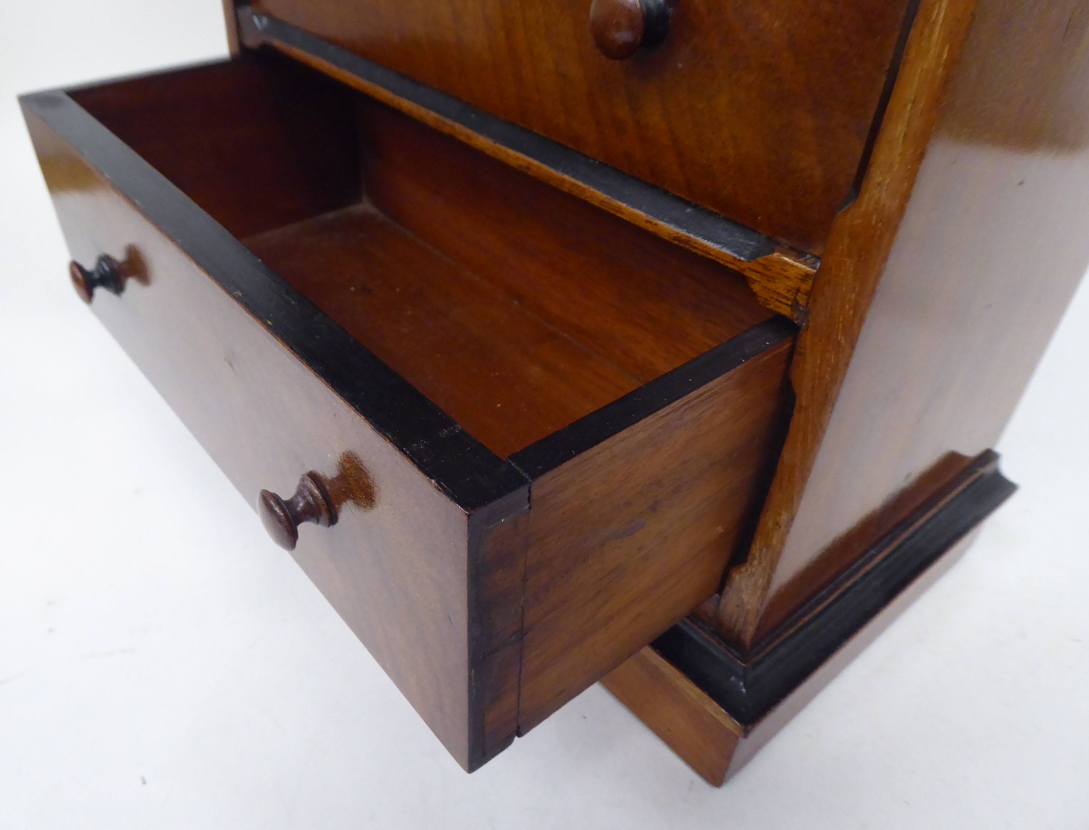 A late Victorian mahogany table top collector's chest, featuring an arrangement of five drawers with - Image 3 of 4