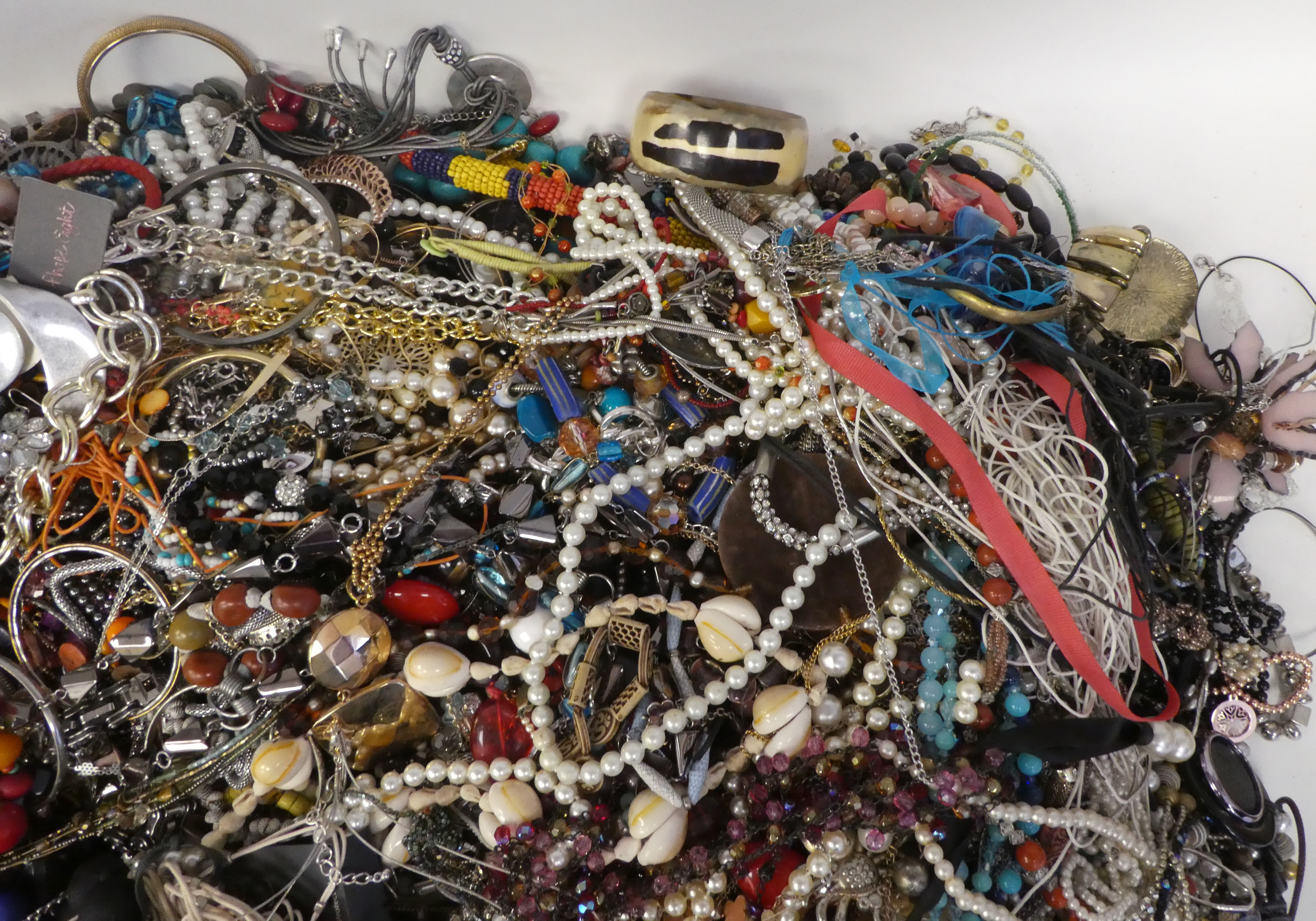 Costume jewellery, mainly bangles and bracelets, simulated pearls and other necklaces - Image 5 of 5