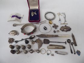 Silver, white metal and other collectables: to include thimbles; flatware; and bangles