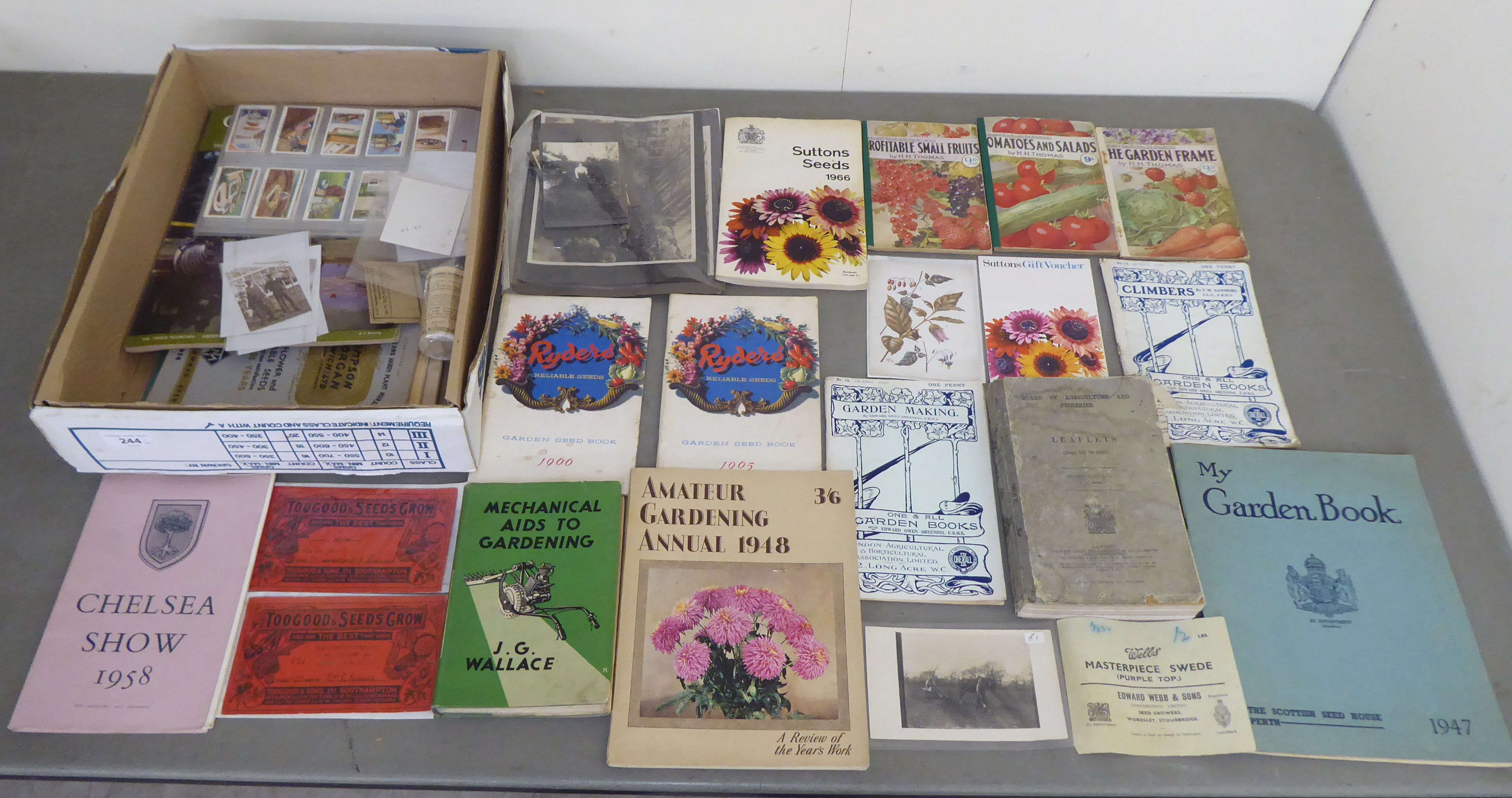 Mainly early/mid 20thC horticultural and other ephemera - Image 4 of 5