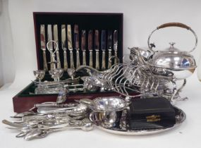 Silver plated tableware: to include a canteen of cutlery and flatware