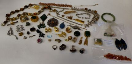 Costume jewellery and items of personal ornament: to include a jade coloured bangle