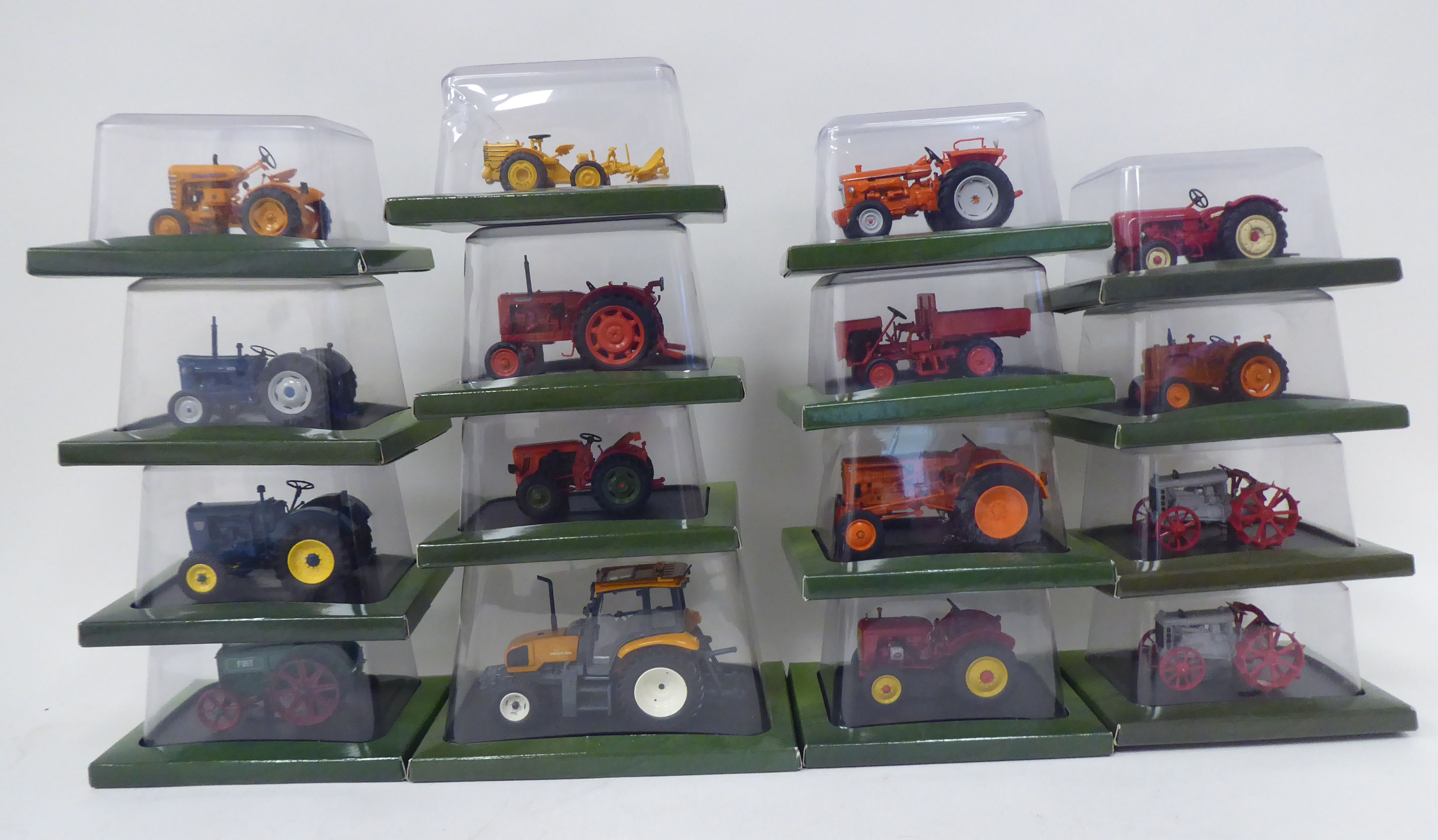 Diecast model agricultural vehicles: to include a tractor  boxed - Image 3 of 6