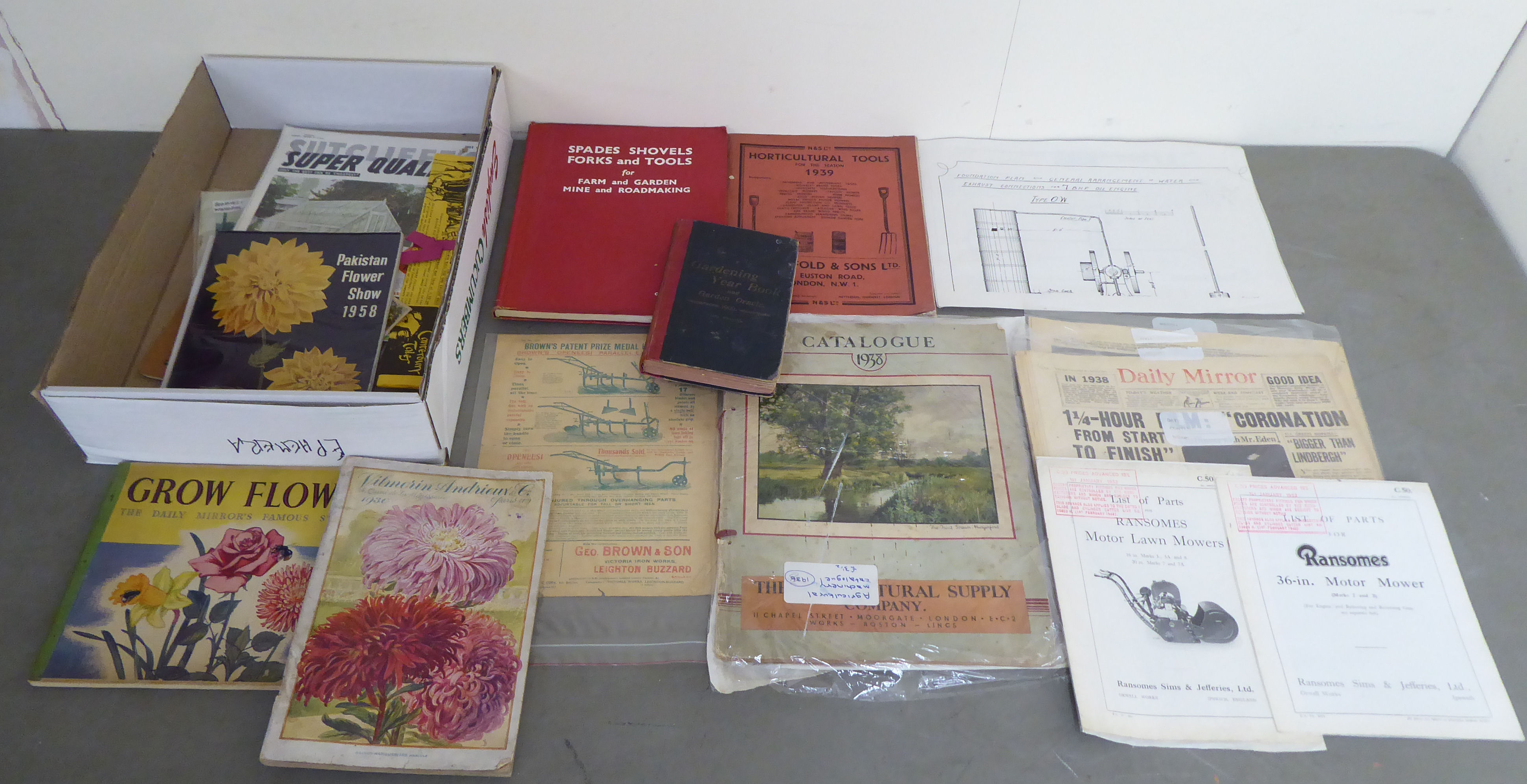 Mainly early/mid 20thC horticultural and other ephemera - Image 4 of 4