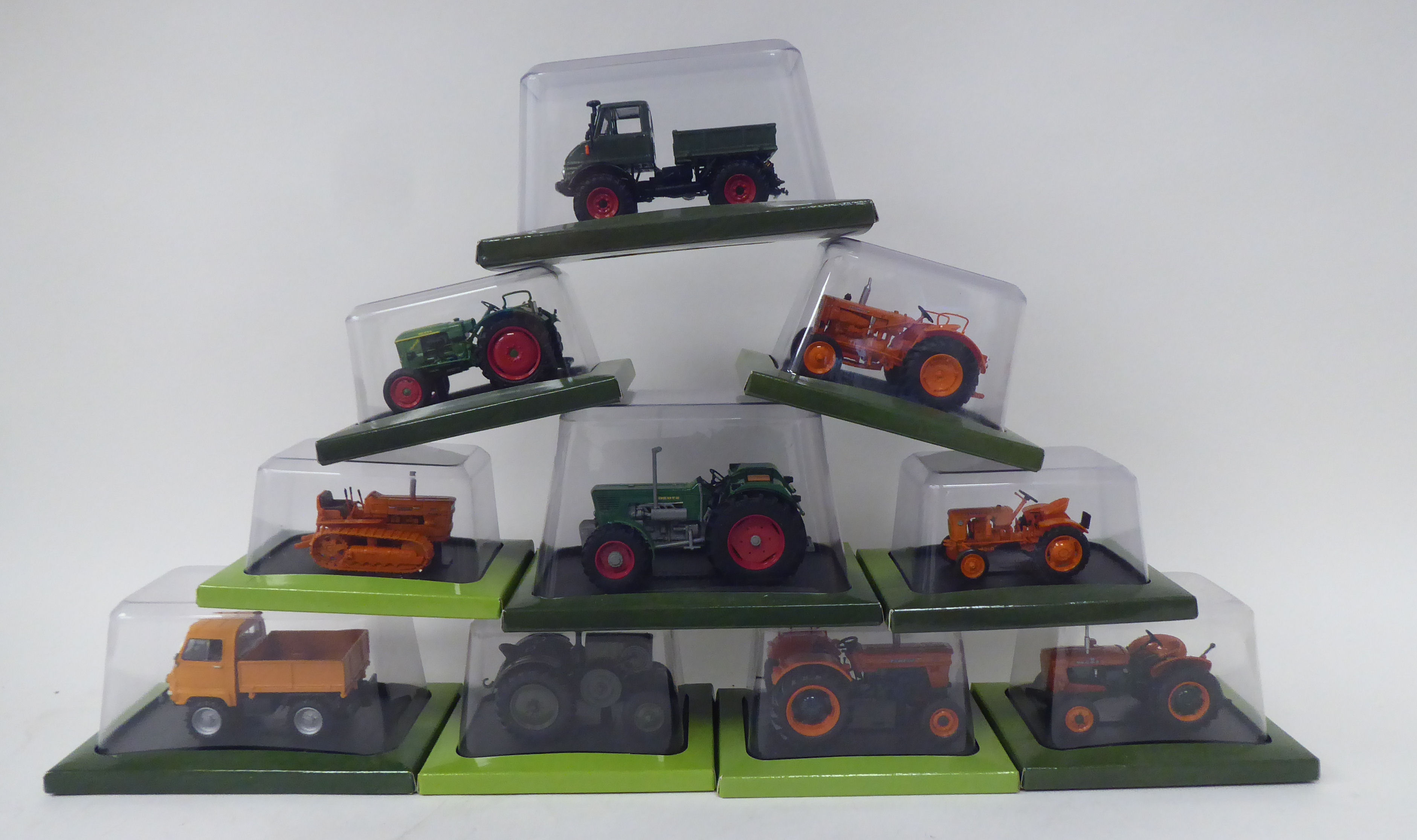 Diecast model agricultural vehicles: to include a tractor  boxed - Image 2 of 6