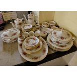 Royal Standard china Rambling Rose pattern tableware