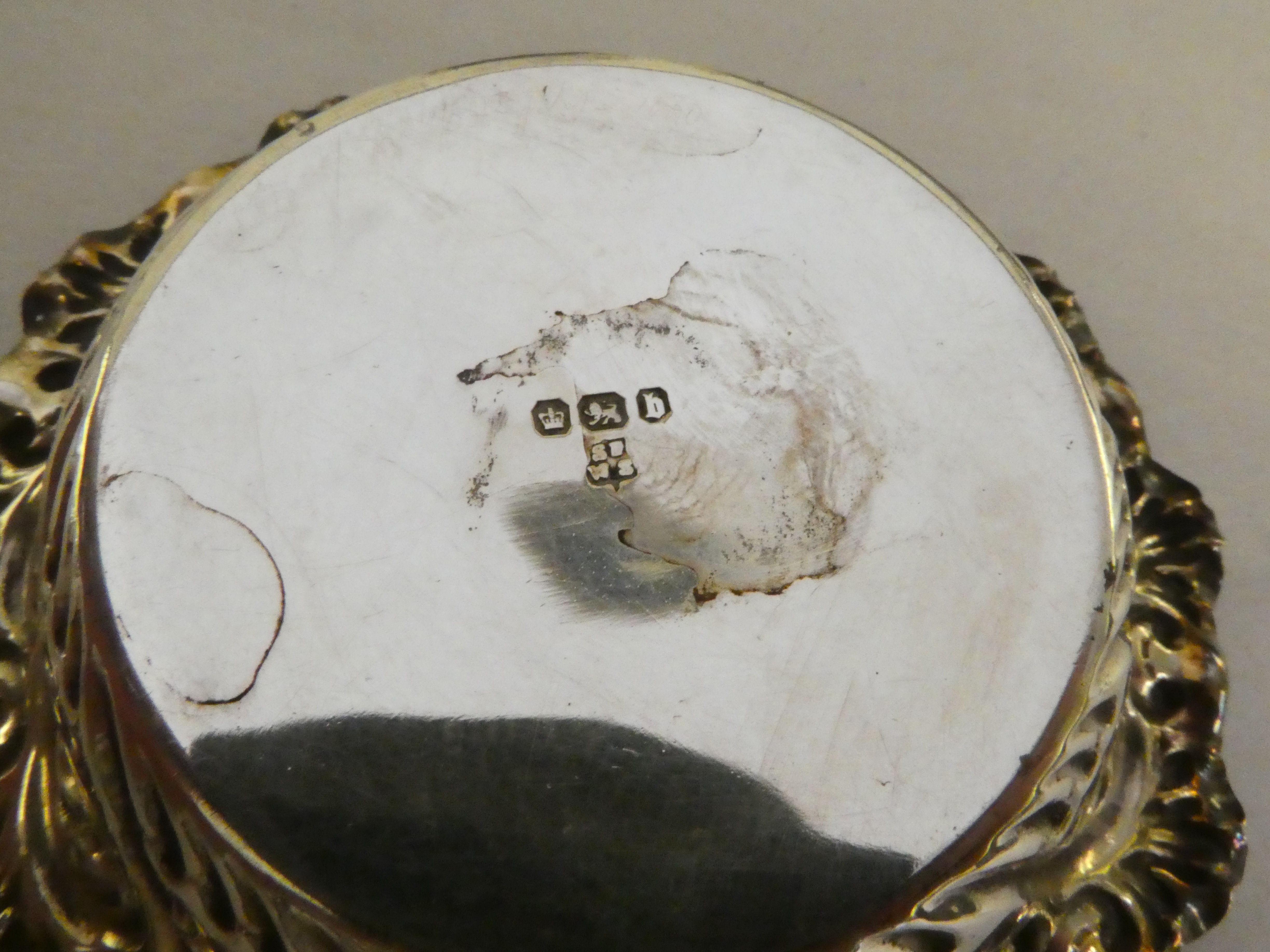 Silver items, viz. two photograph frames; and two shallow dishes  2"dia  mixed marks - Image 4 of 6