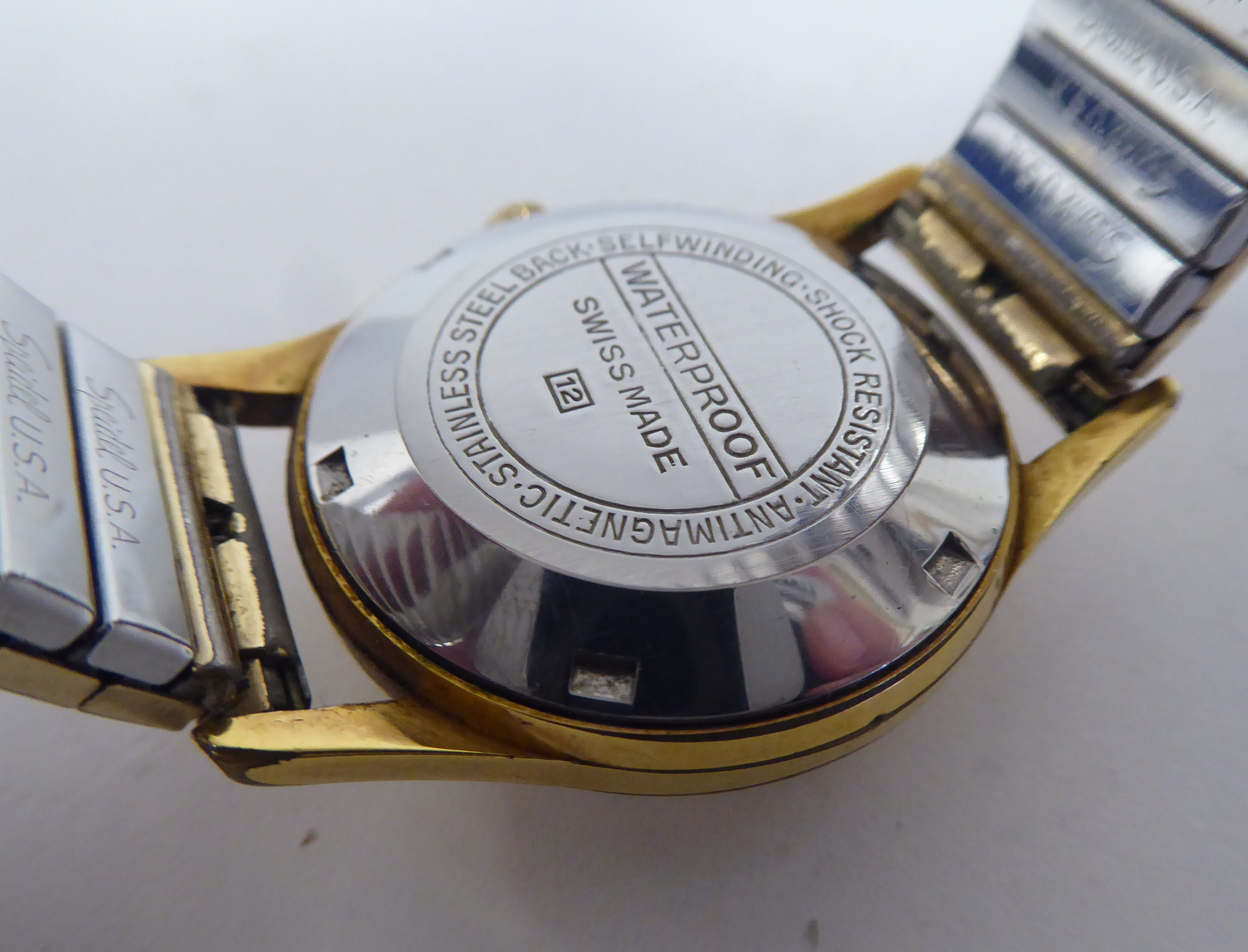 Four variously cased and strapped vintage wristwatches - Image 8 of 10