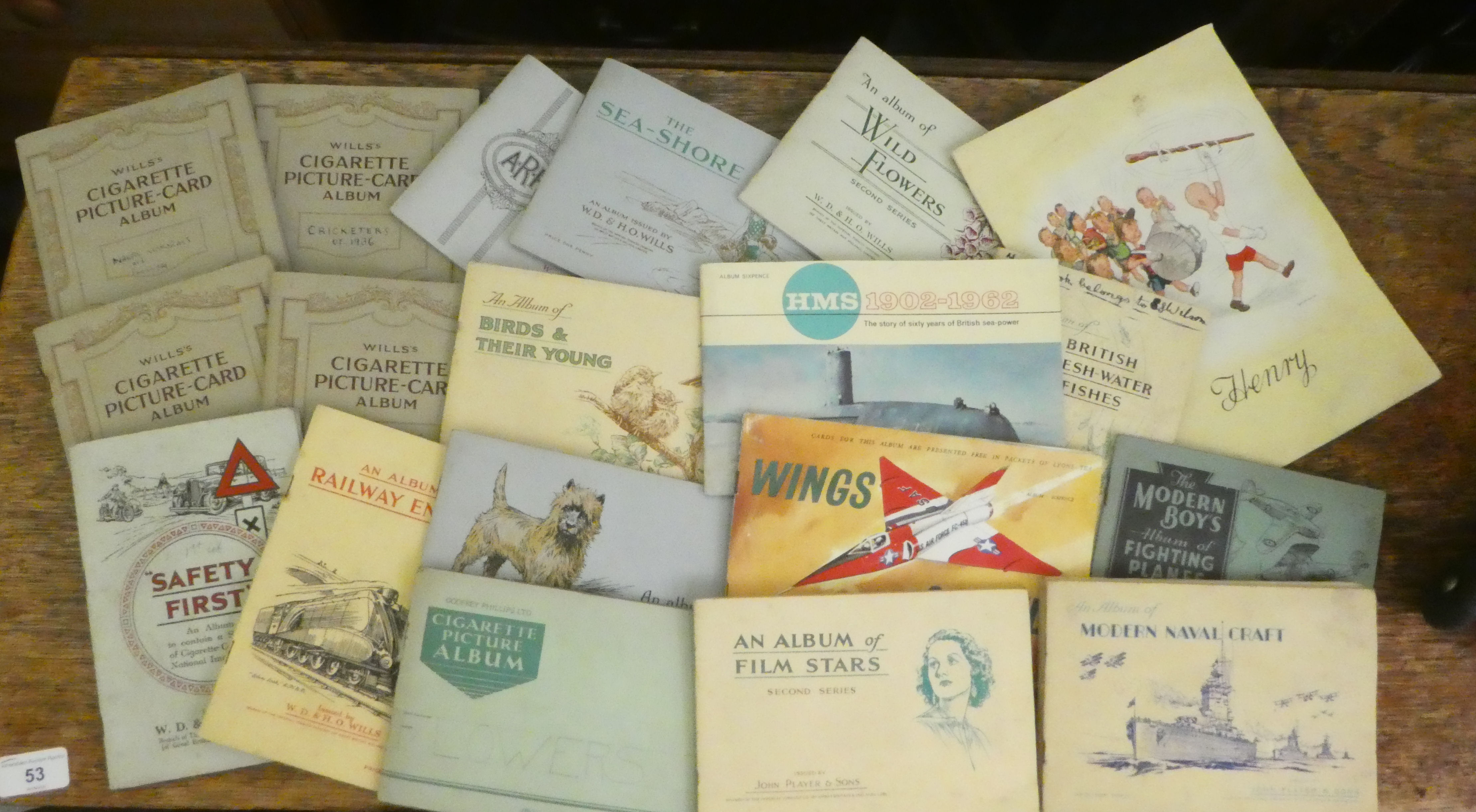 Complete albums and loose Wills and other cigarette cards, featuring aircraft, horticulture and - Image 2 of 4