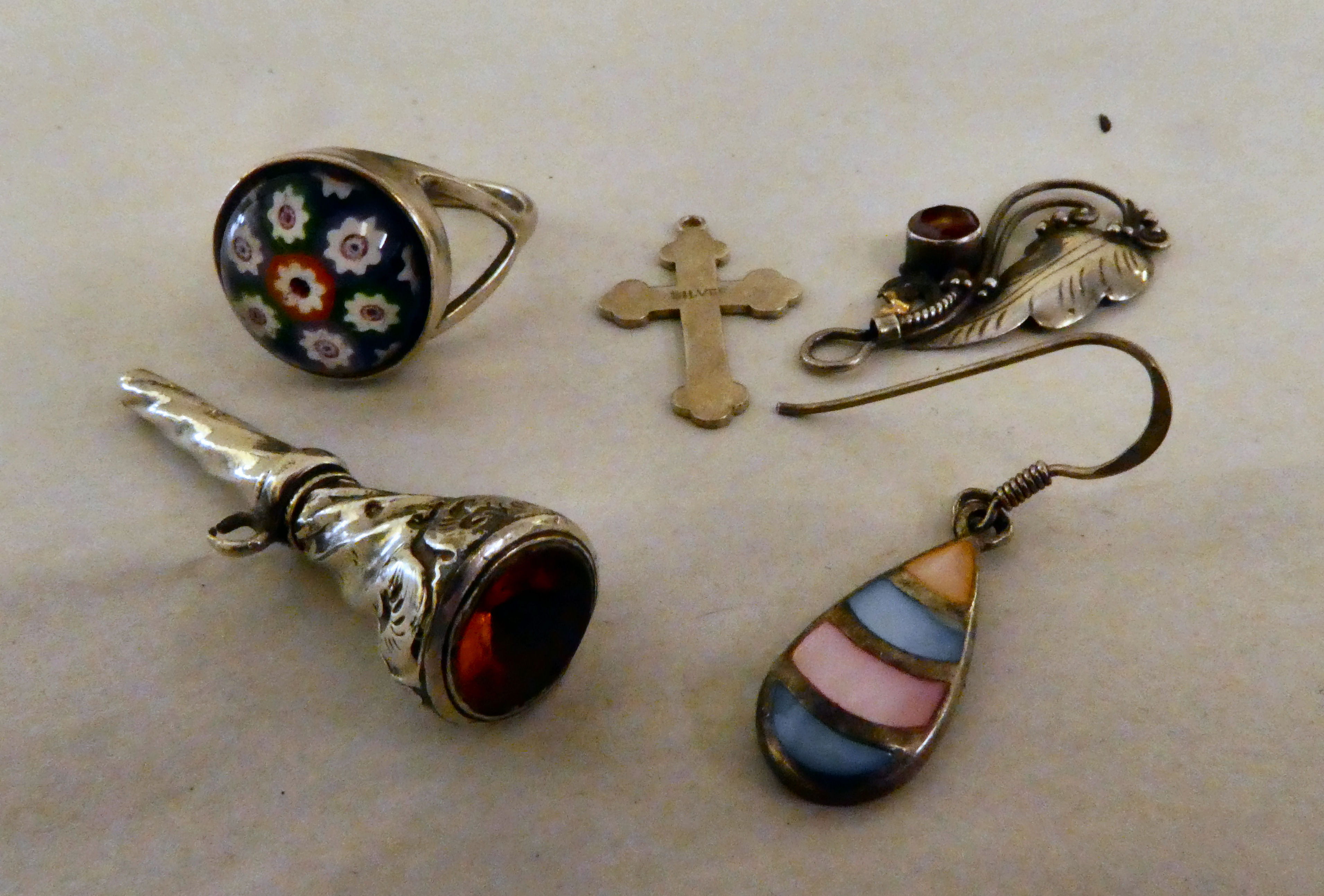 Silver and silver coloured metal trinkets and other items of ornament: to include a Sterling, - Image 4 of 4