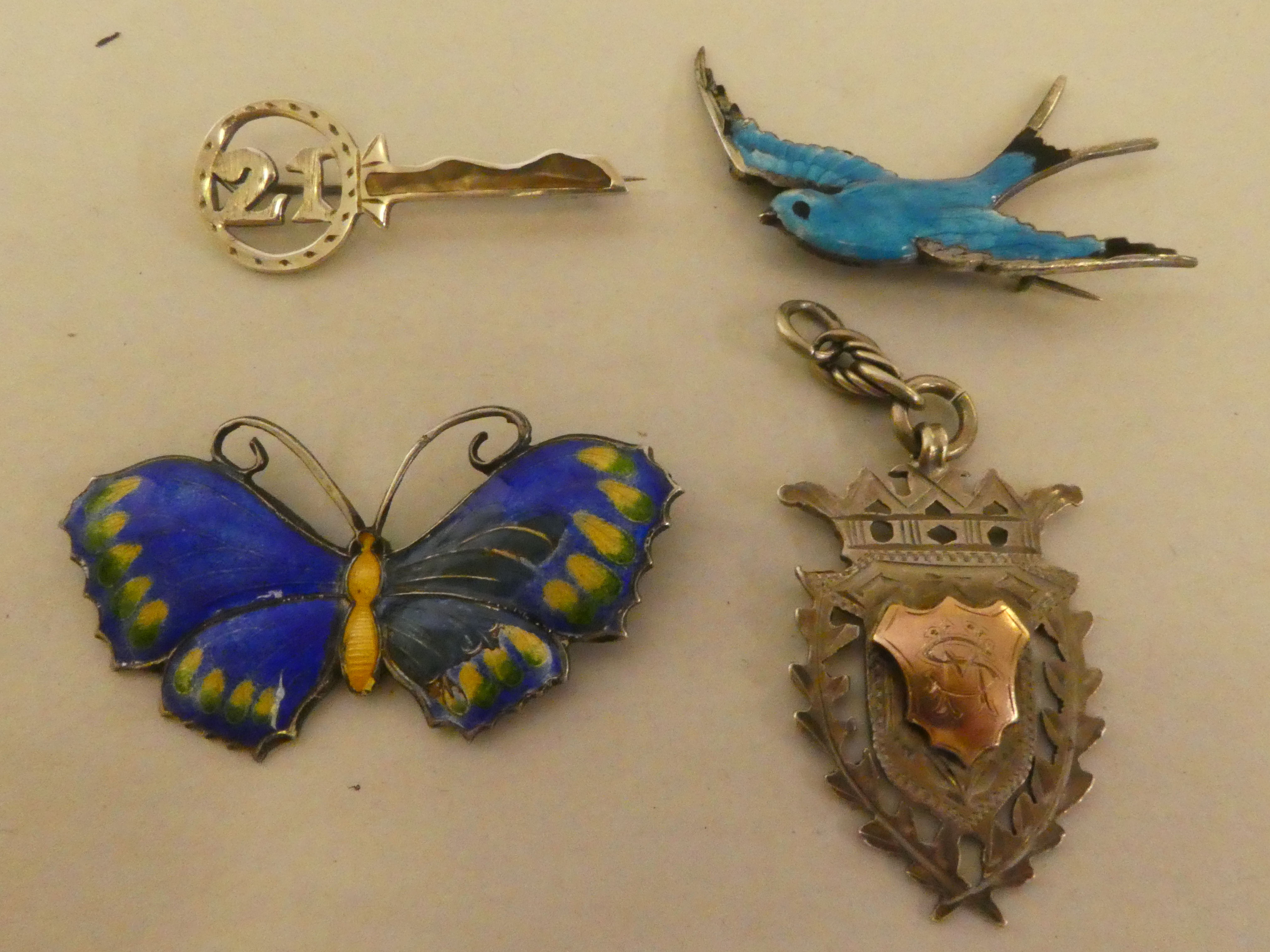 Silver and silver coloured metal trinkets and other items of ornament: to include a Sterling, - Image 2 of 4