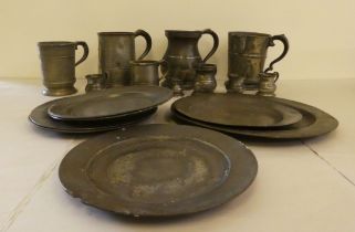 Antique pewter tableware: to include tankards and plates