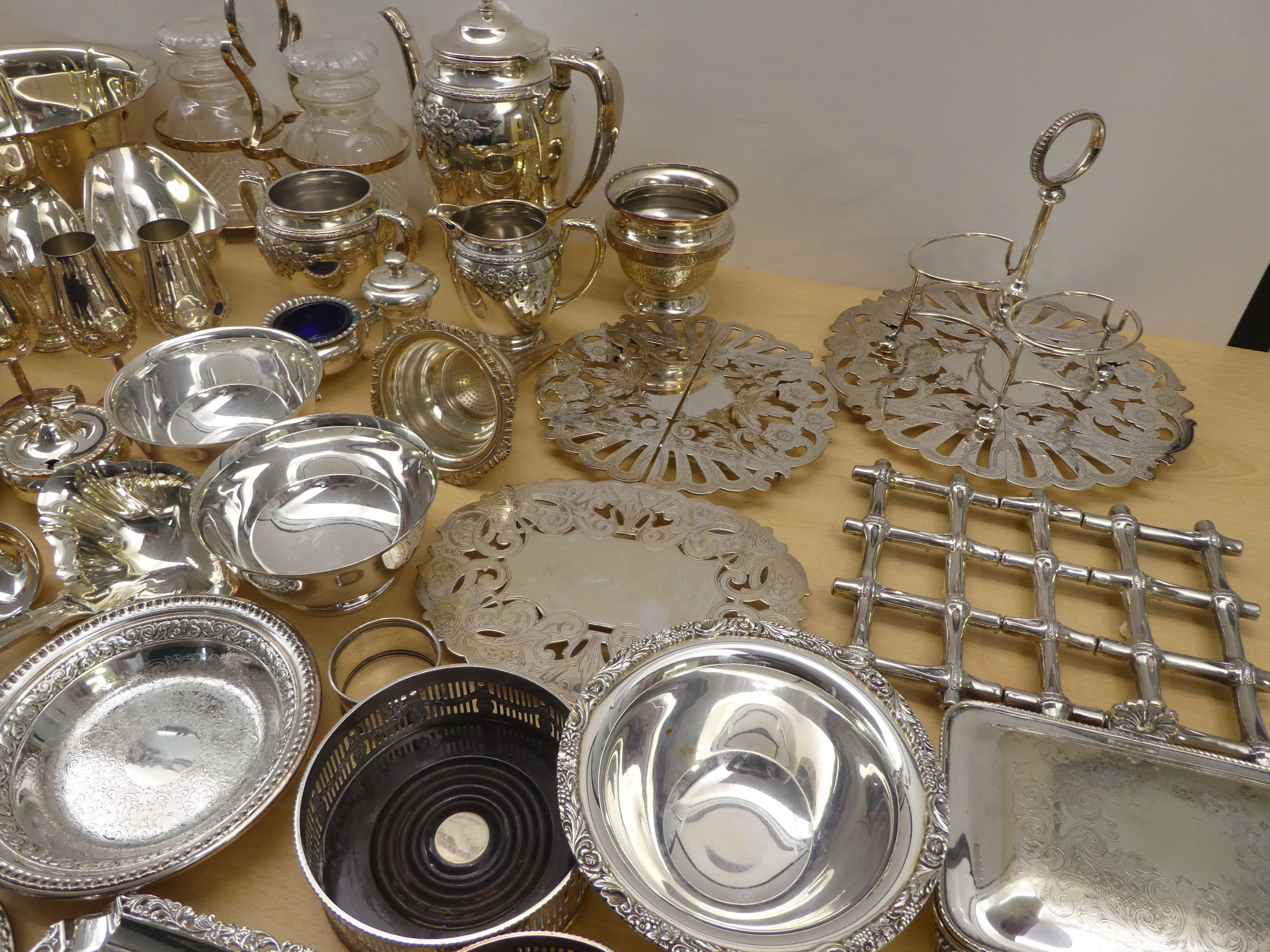 Silver plated tableware, mainly condiments pots and sauce boats - Image 5 of 7