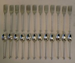 835 grade white metal flatware