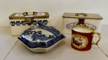 Ceramics: to include an early 19thC pearlware tureen and cover, decorated with a landscape scene