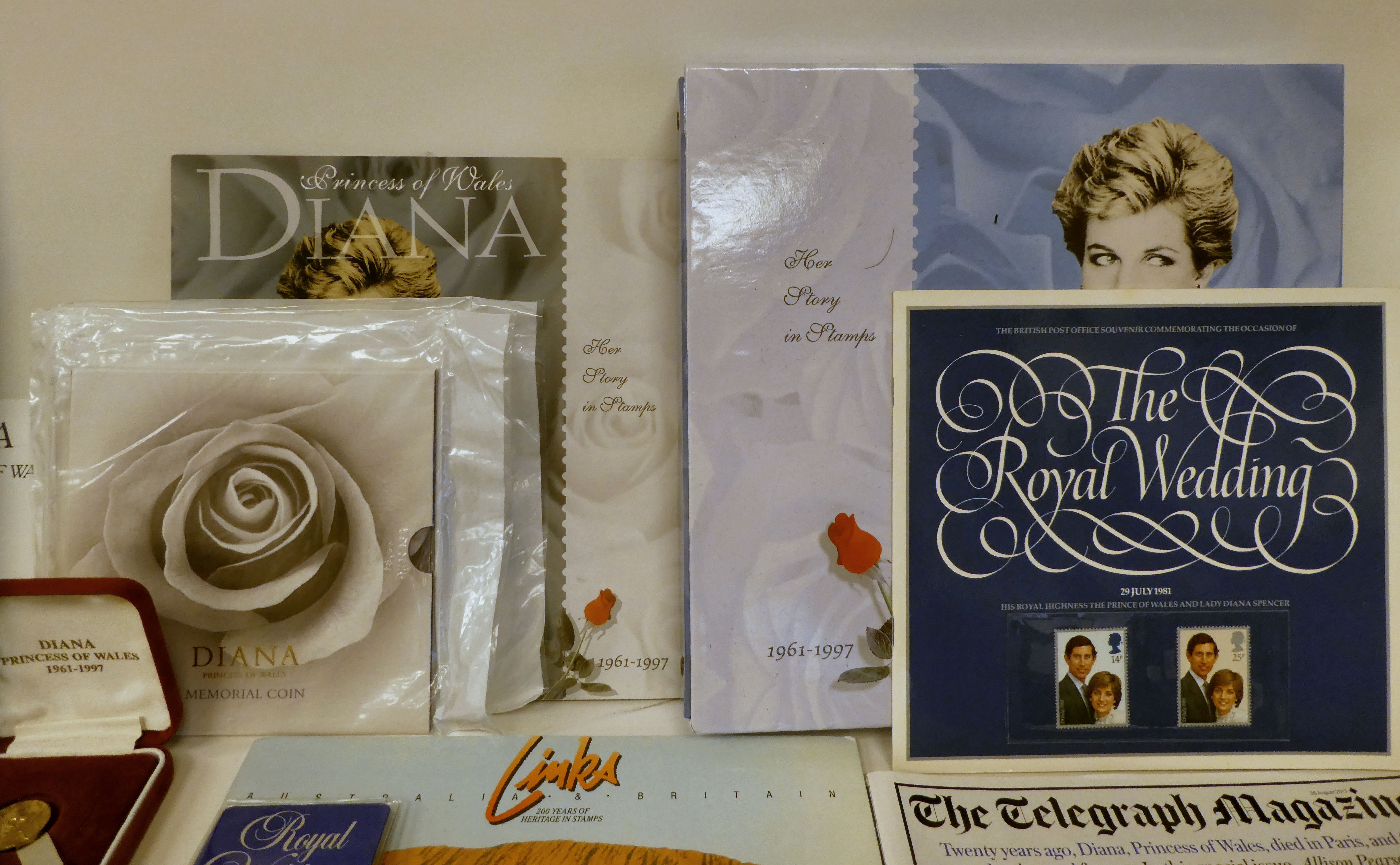 Uncollated unused Royal and other themed presentation packs and First Day postage covers - Image 2 of 8