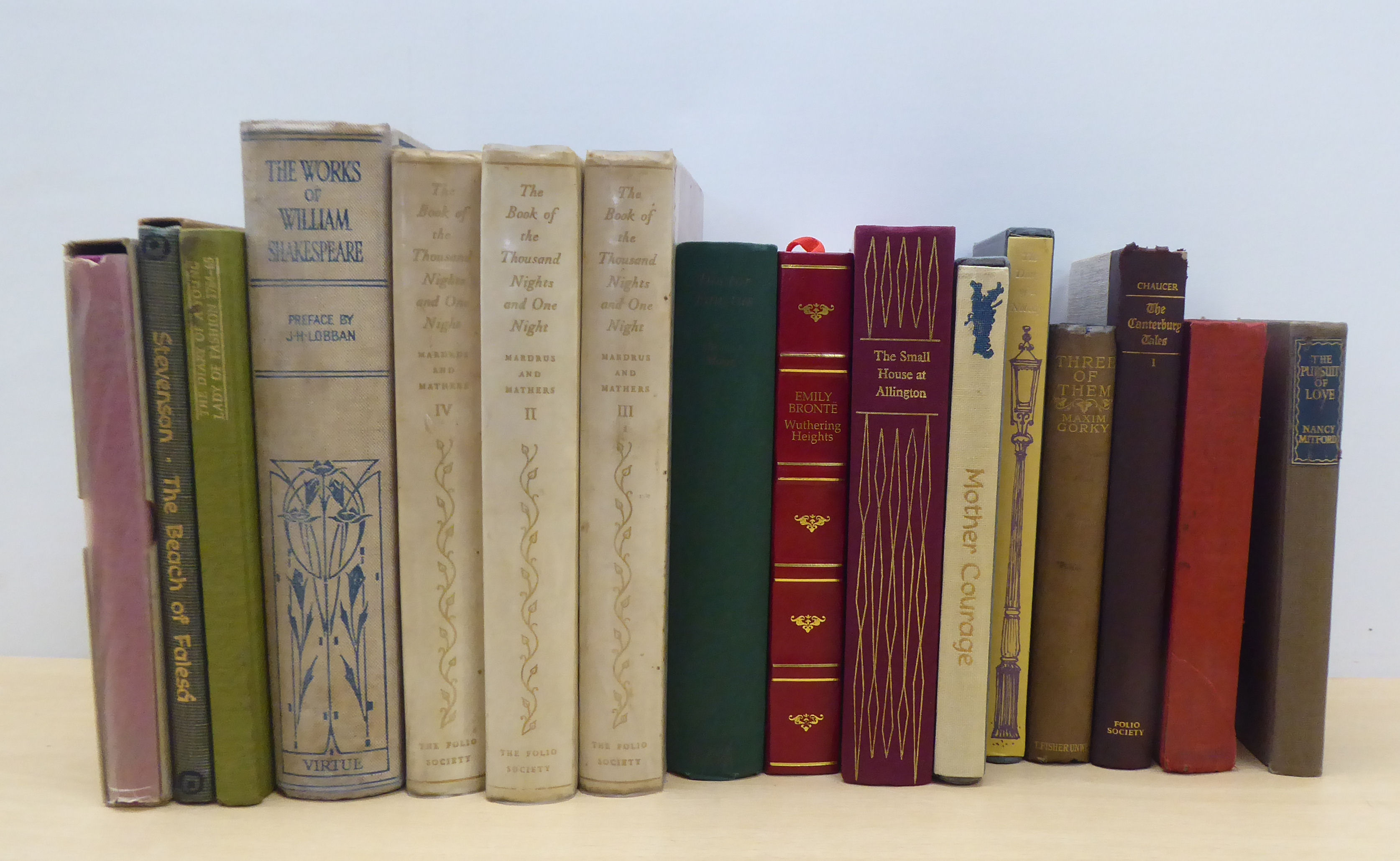 Books; Mainly 19thC and 20thC literature: to include works by Dickens, Fleming, Shakespeare, Rudyard - Image 5 of 9