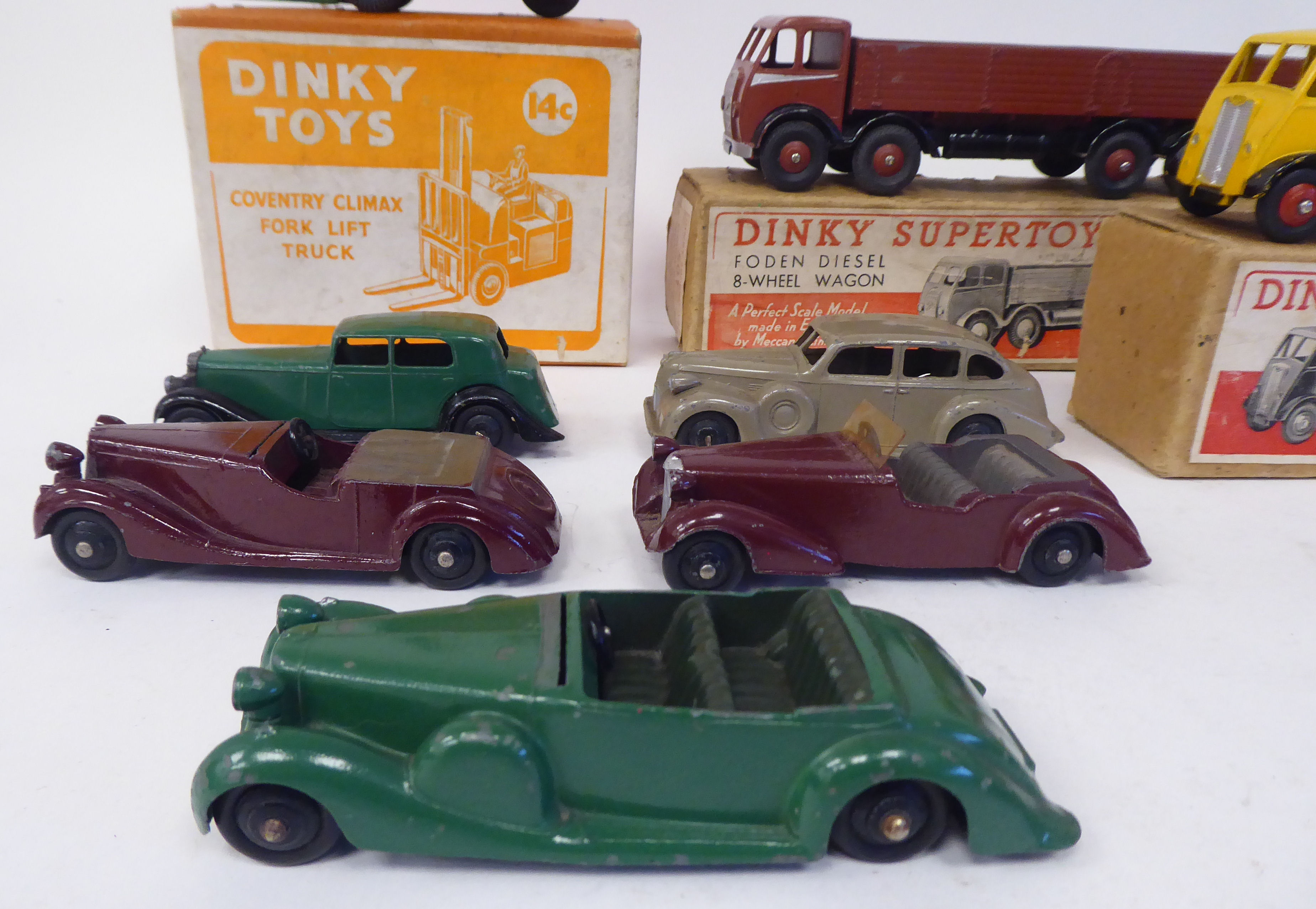 Twenty five vintage Dinky painted diecast model vehicles, some boxed: to include a Guy 4 ton - Image 4 of 15