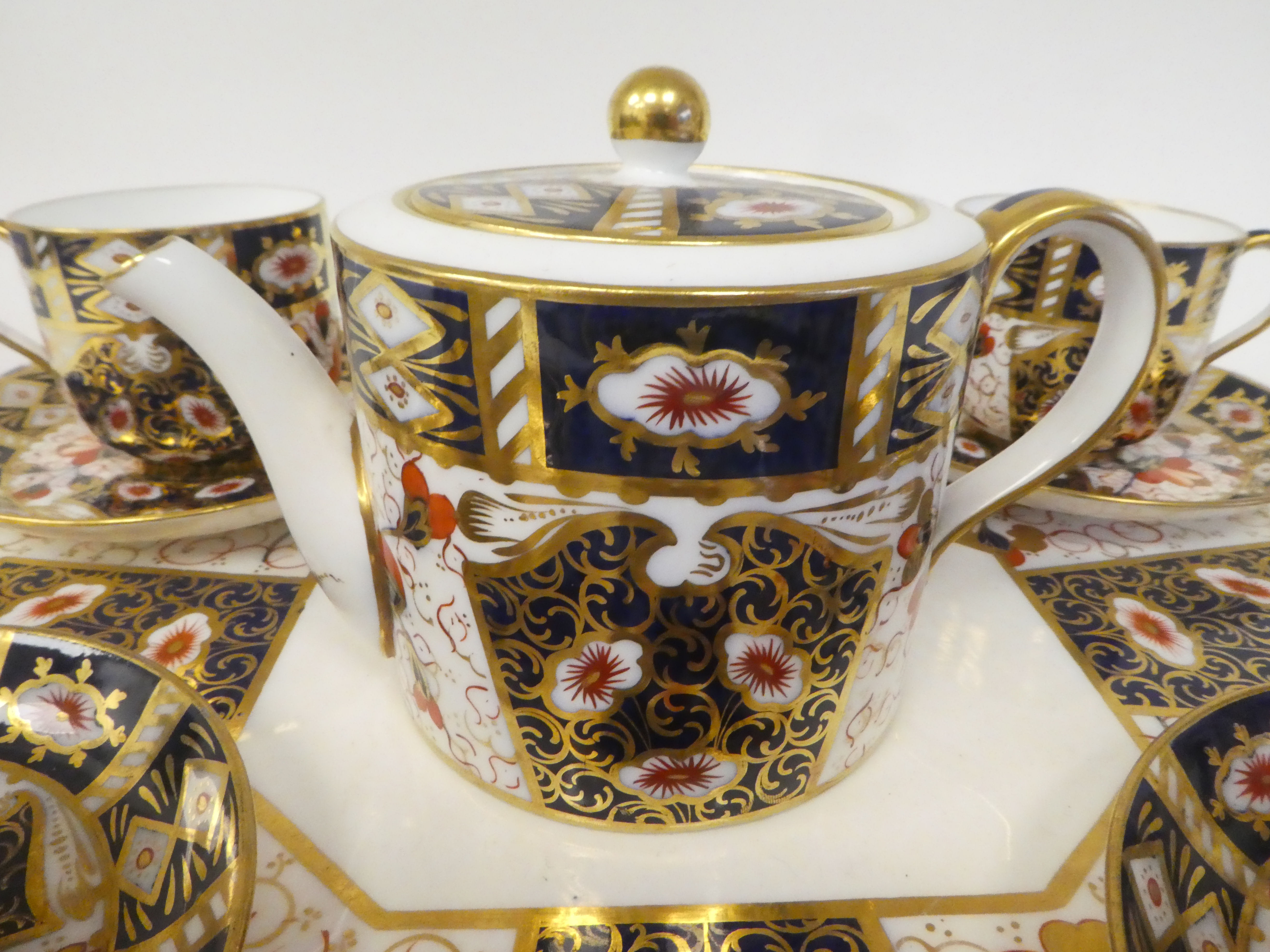 A Wedgwood china Old Imari pattern tea set  comprising a drum design teapot, twin handled sugar - Image 4 of 6