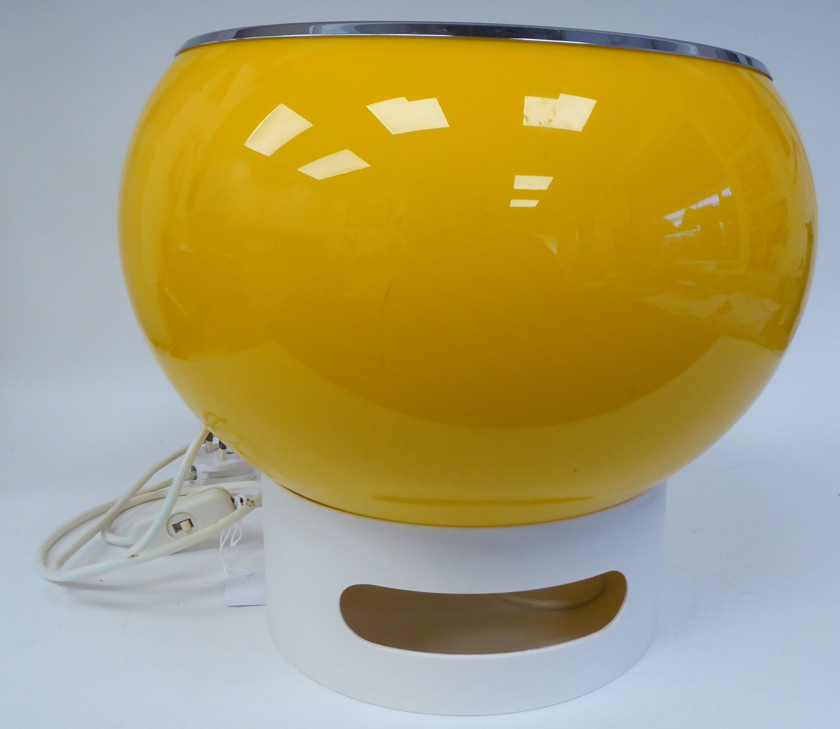 A vintage 1970s 'Glan' Harvey Guzzini lamp, in yellow and white with a chromium plated rim  12"h - Image 4 of 4