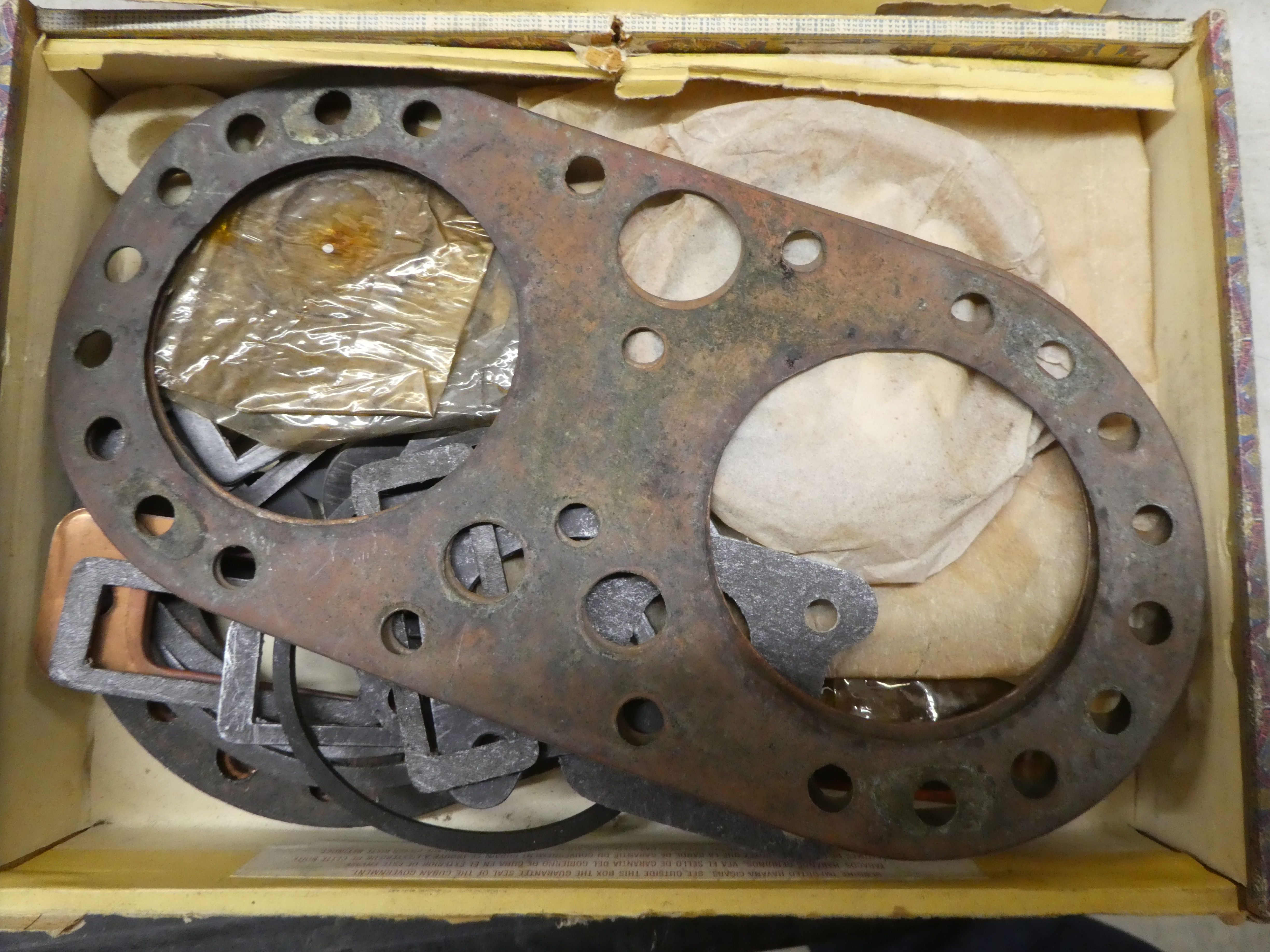 Motorcycle spares for a 1949 Scott Squirrel: to include part of the engine block and foot peg - Image 10 of 14