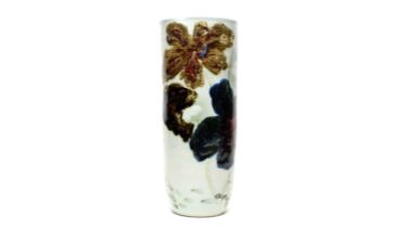 Chinese 'Aquatic plants' cylindrical shape vase