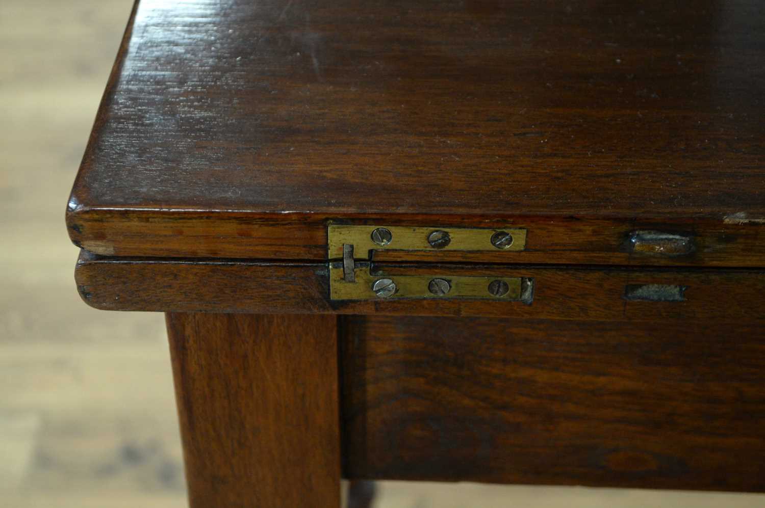 A late Victorian mahogany tea table - Image 7 of 12