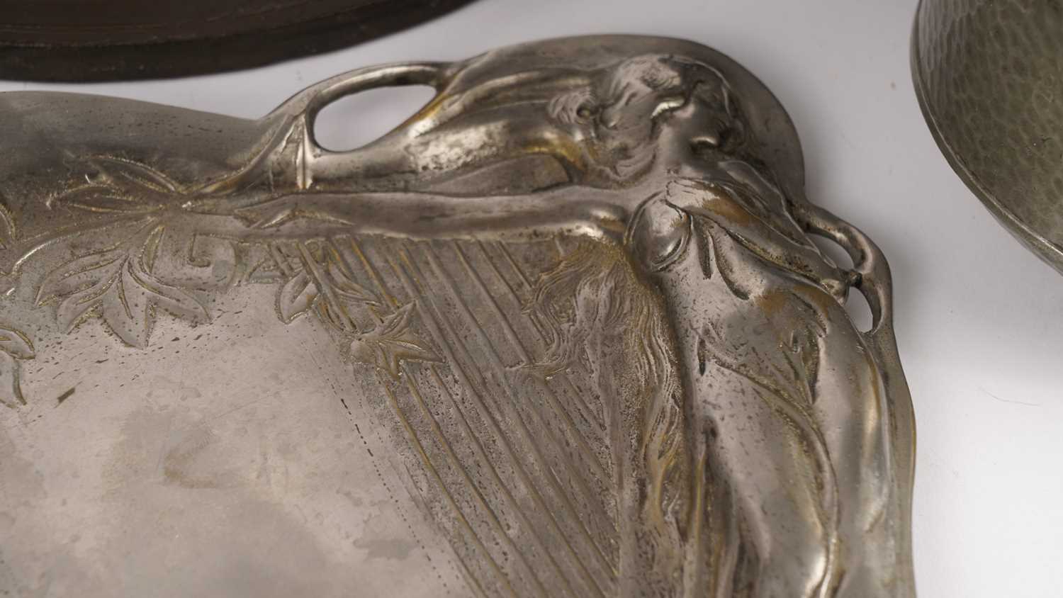 An Art Nouveau style pewter tray and other collectibles - Image 3 of 8