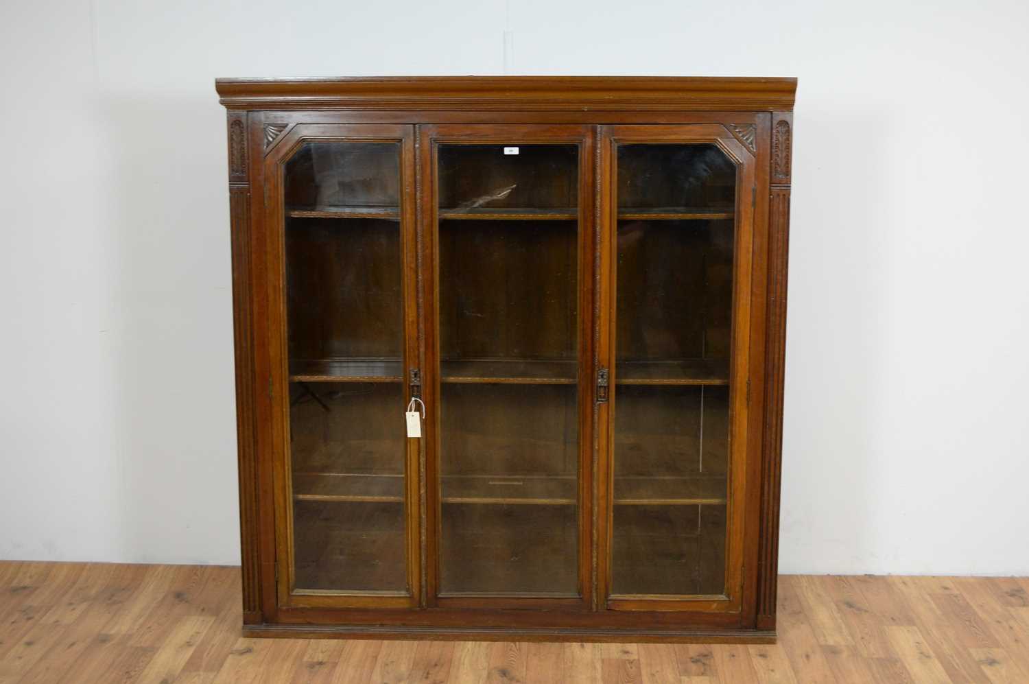 Early 20th Century mahogany bookcase - Image 2 of 4