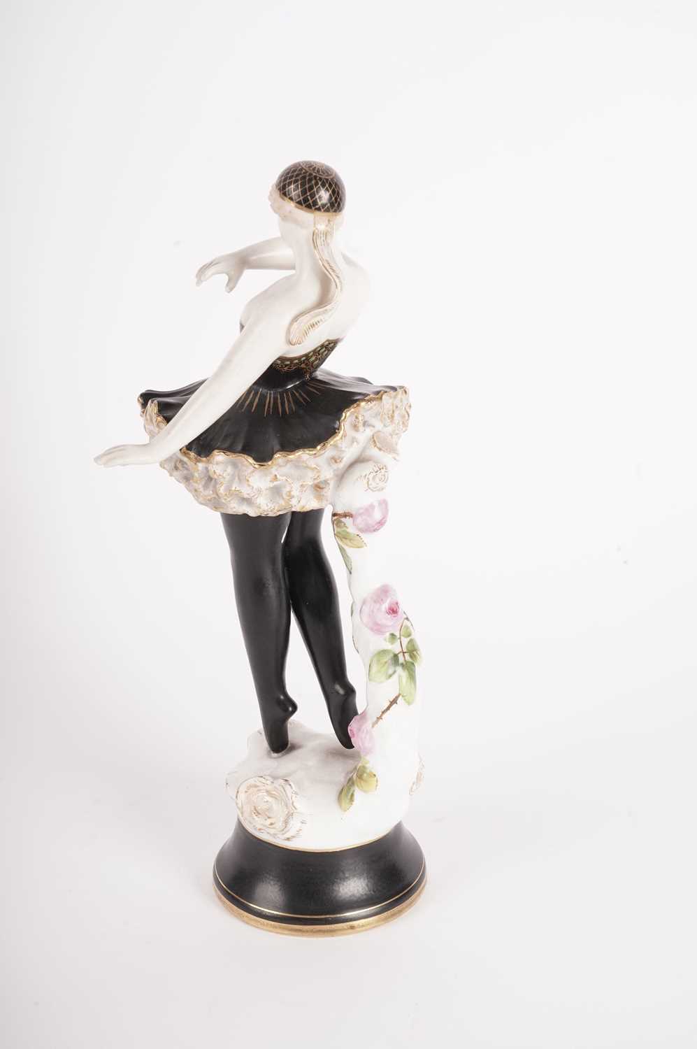 Rare Worcester figure of a ballet dancer - Image 2 of 10