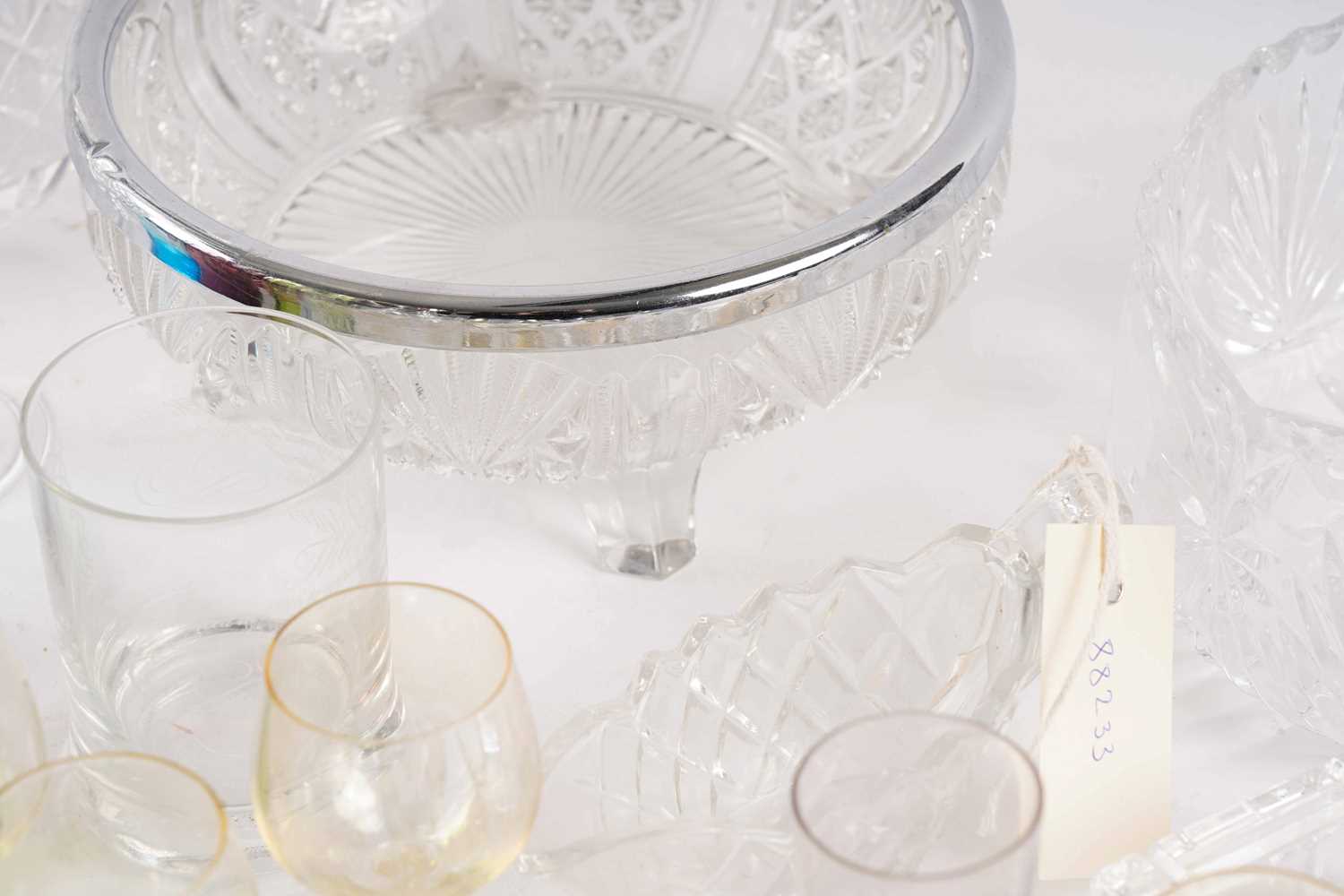 A collection of glassware - Image 2 of 7