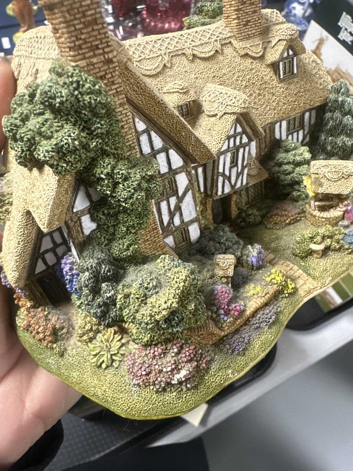 Two lilliput lane cottages - Image 4 of 10