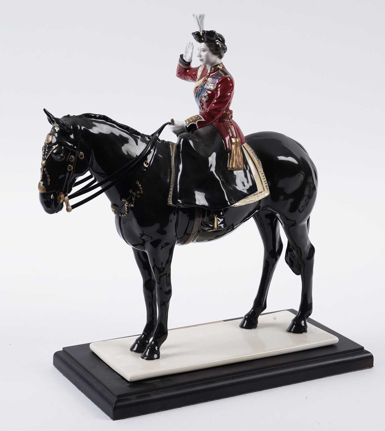 A Coalport Royal Commemorative 'Trooping the Colour' figure of Queen Elizabeth II - Image 2 of 6