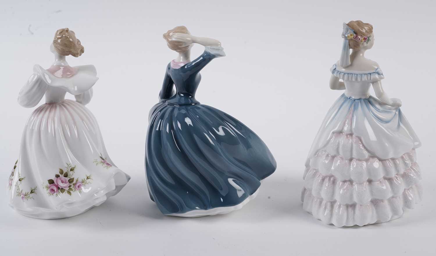 A collection of Royal Doulton ceramic figures of ladies - Image 8 of 9