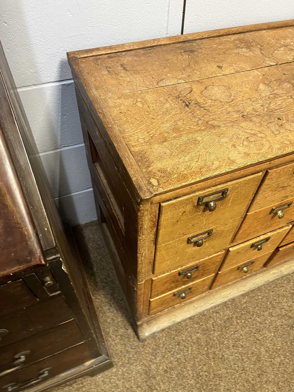 Vintage oak filing drawers, - Bild 7 aus 10